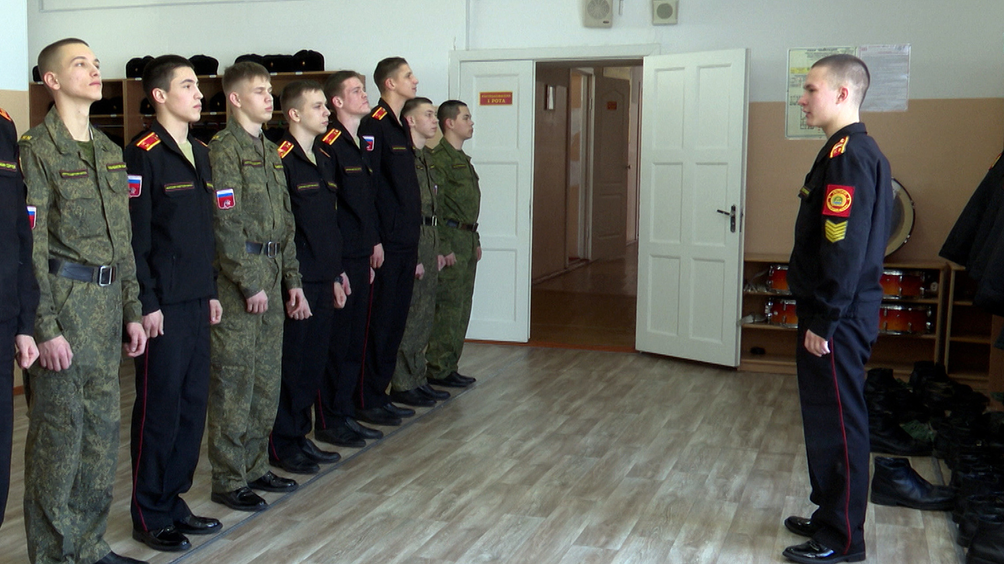 Маленькие военные. Репортаж Дарьи Назаровой
