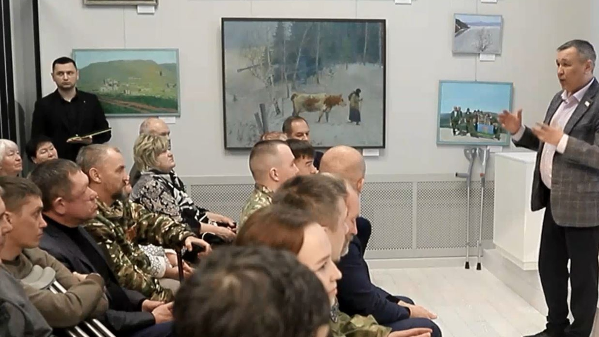 Для йошкаролинцев провели праздничную встречу "Воинская честь и слава республики"