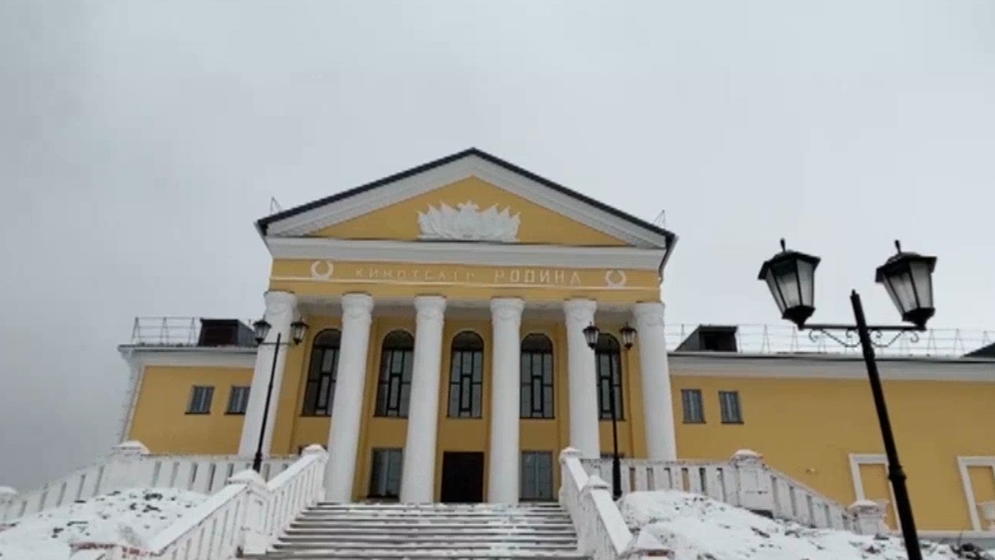 Реконструкция здания бывшего кинотеатра "Родина" завершена в Волжске