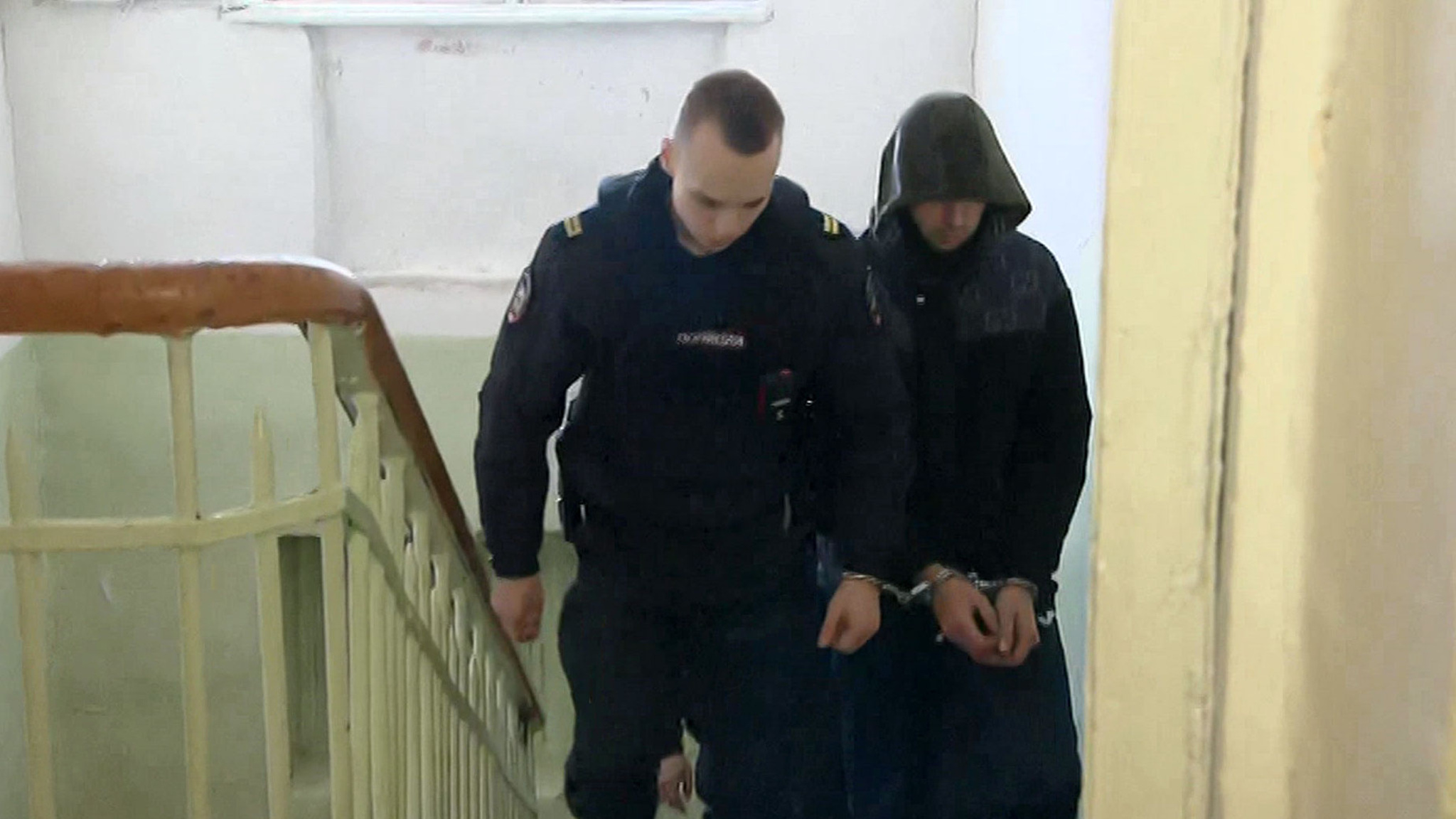 Суд арестовал мужчину, напавшего на полицейского в Подмосковье