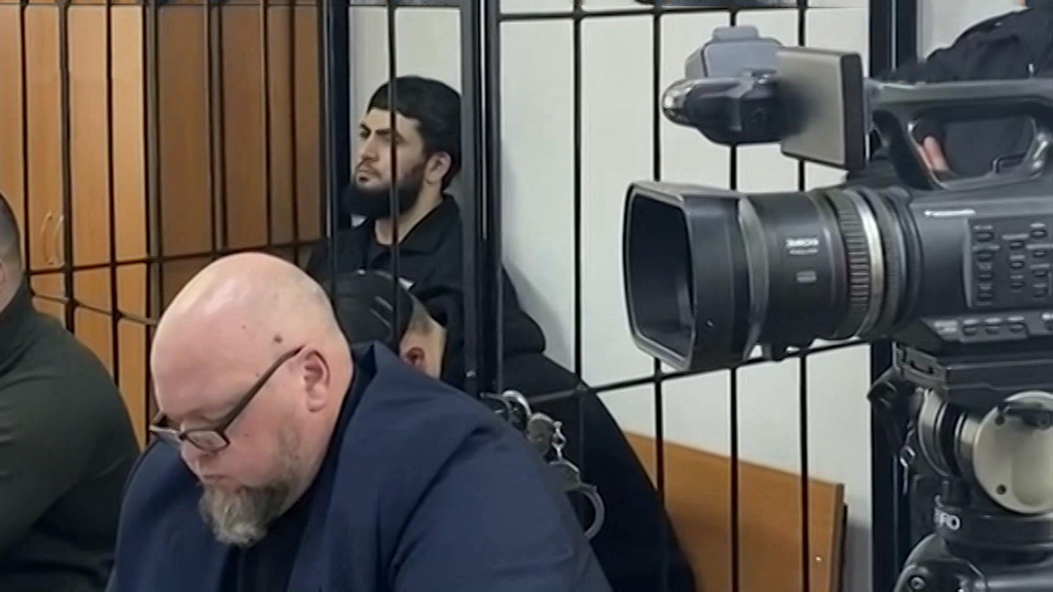 В Самаре судят обвиняемых в массовом отравлении людей ядовитым "Мистером Сидром"