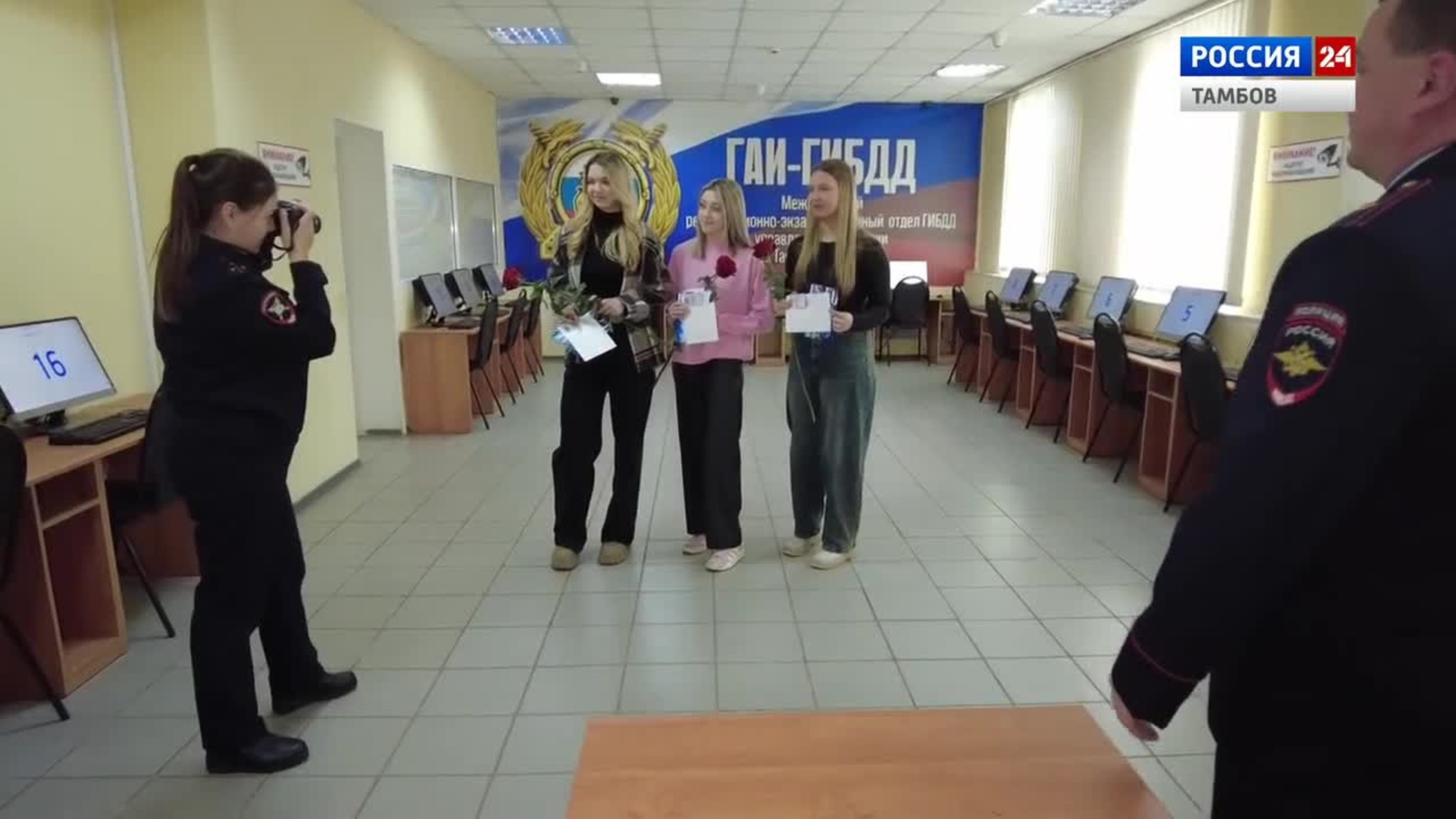 В Тамбове в преддверии 8 марта  прошла акция «Цветы для Автоледи»