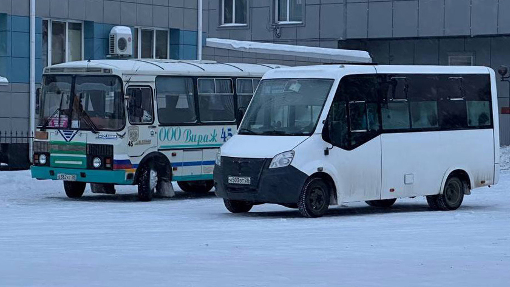 В Приамурье циклон внес коррективы в движение транспорта