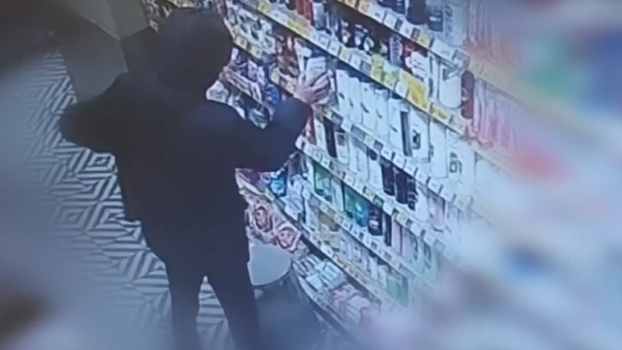 Тюменец похитил из магазина средства личной гигиены