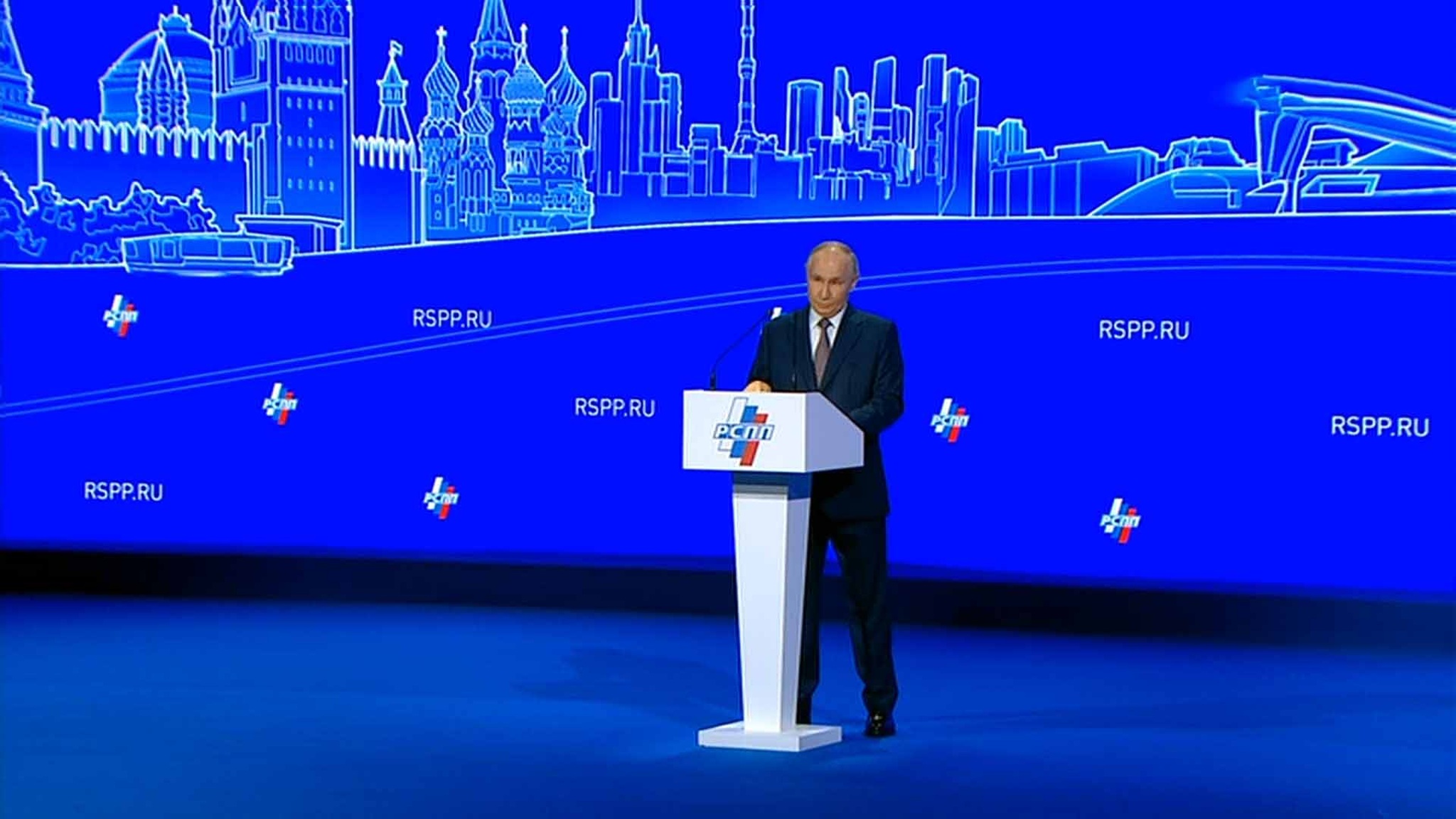Путин о санкциях: конкуренты всегда будут стремиться ослабить Россию