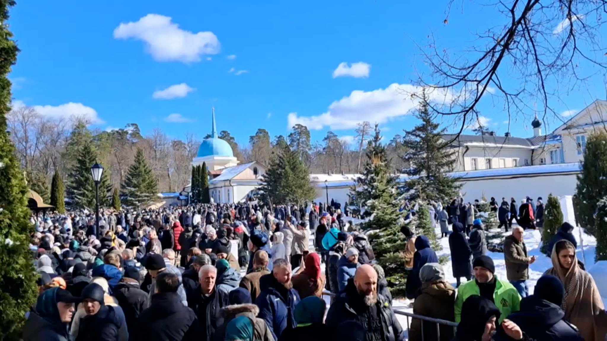 В Оптиной пустыни простились со старцем Илием