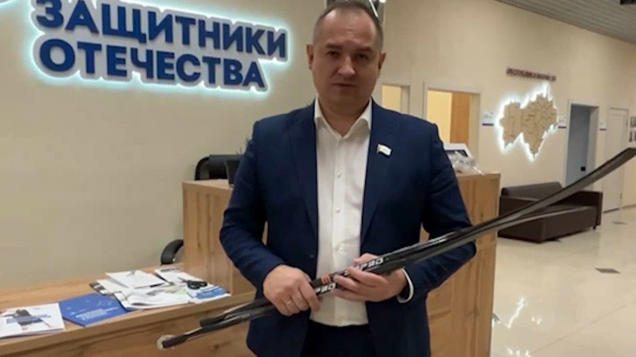 Первая партия экипировки для адаптивного хоккея поступила в Марий Эл