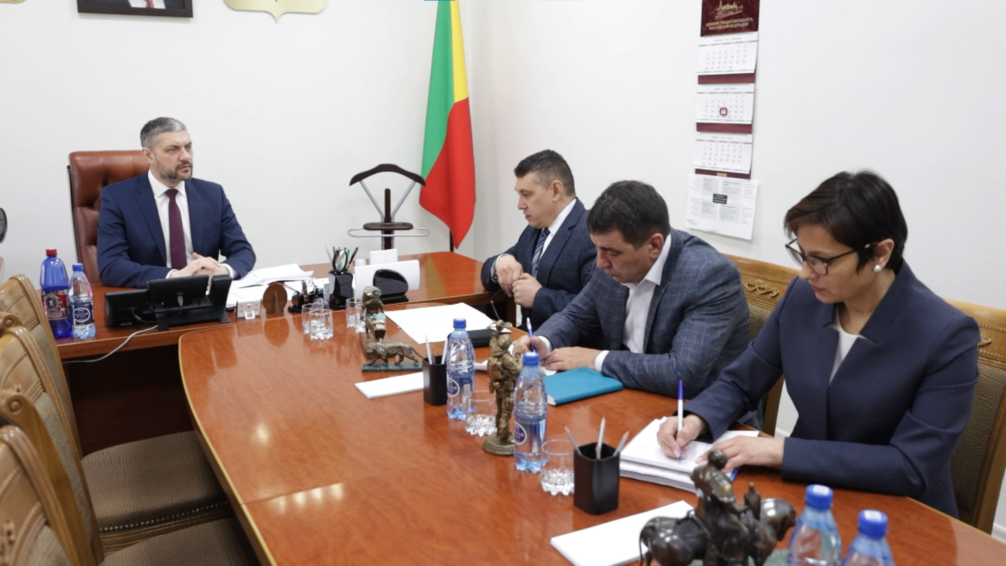 Губернатор Забайкалья Александр Осипов встретился с руководителем Управления Россельхознадзора по краю Андреем Грохотовым