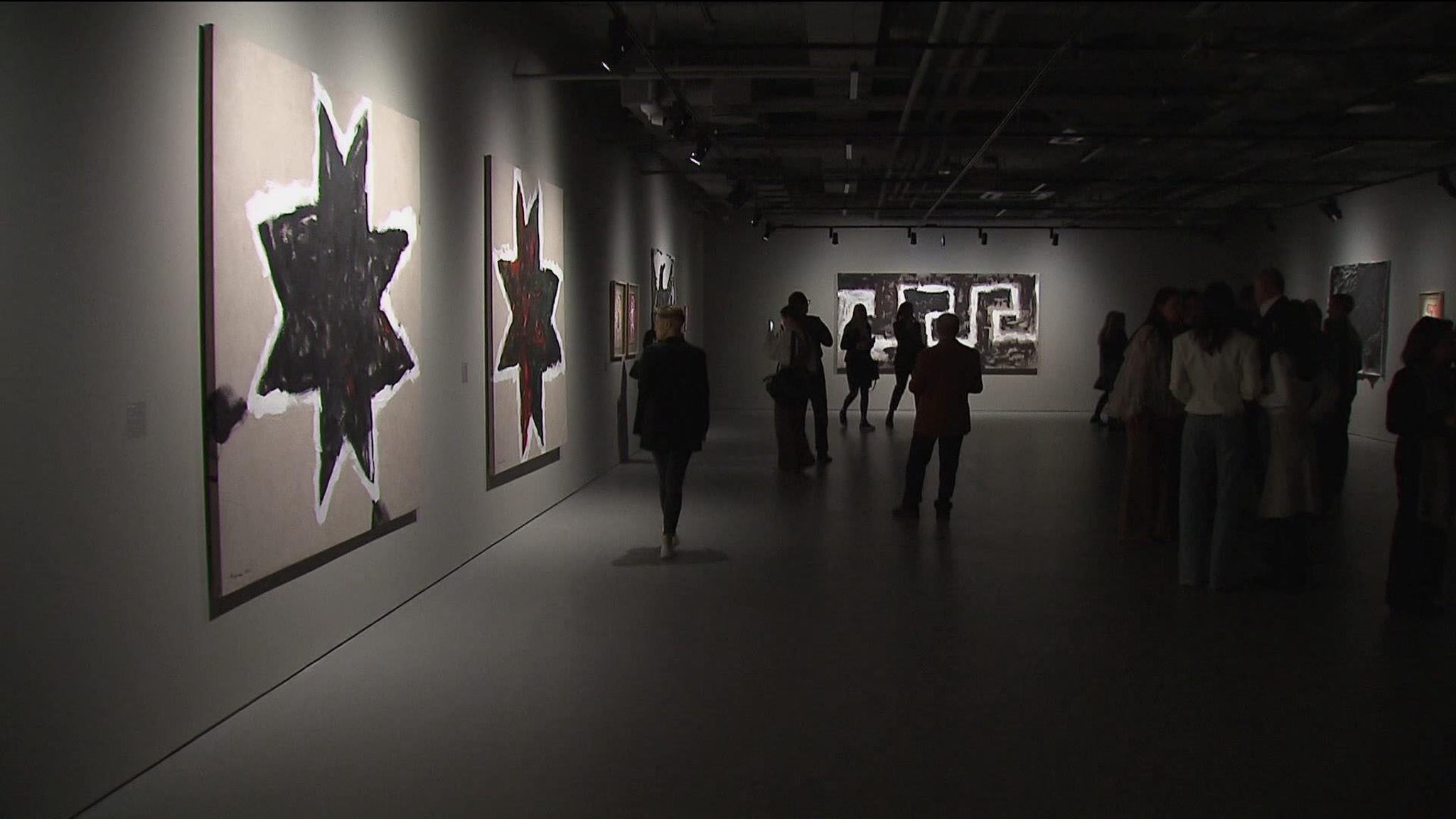 Рисунки Виктора Цоя показали в галерее Stella Art Foundation