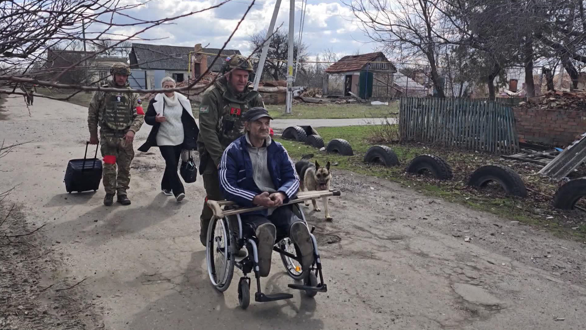 Очередную партию мирных жителей Суджи отправили в безопасное место