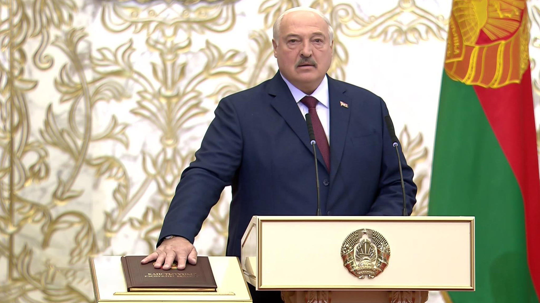 Александр Лукашенко официально вступил в должность президента Белоруссии