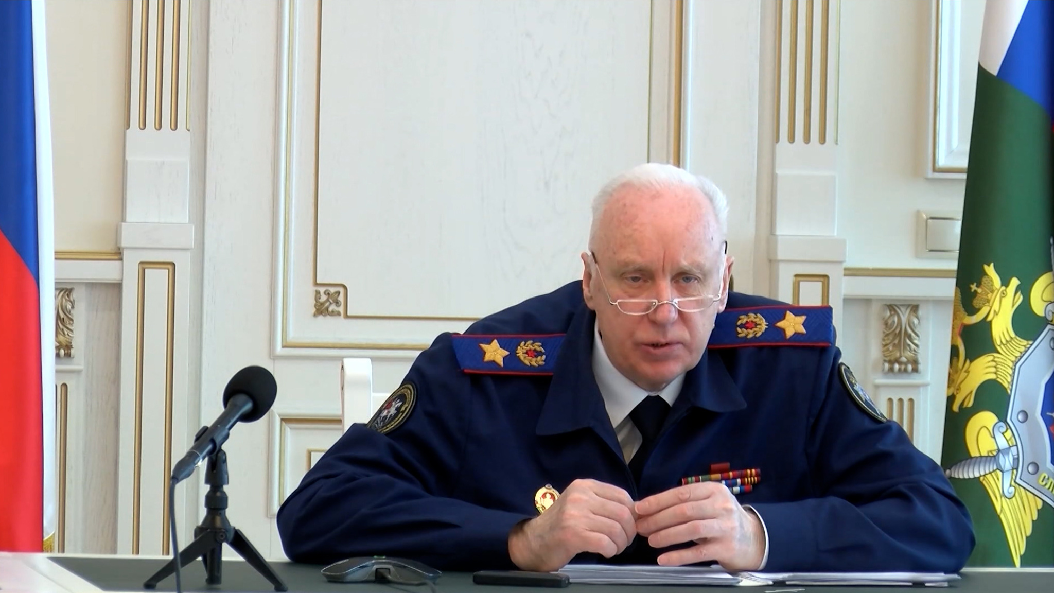 Бастрыкин провел совещание по поиску пропавших детей