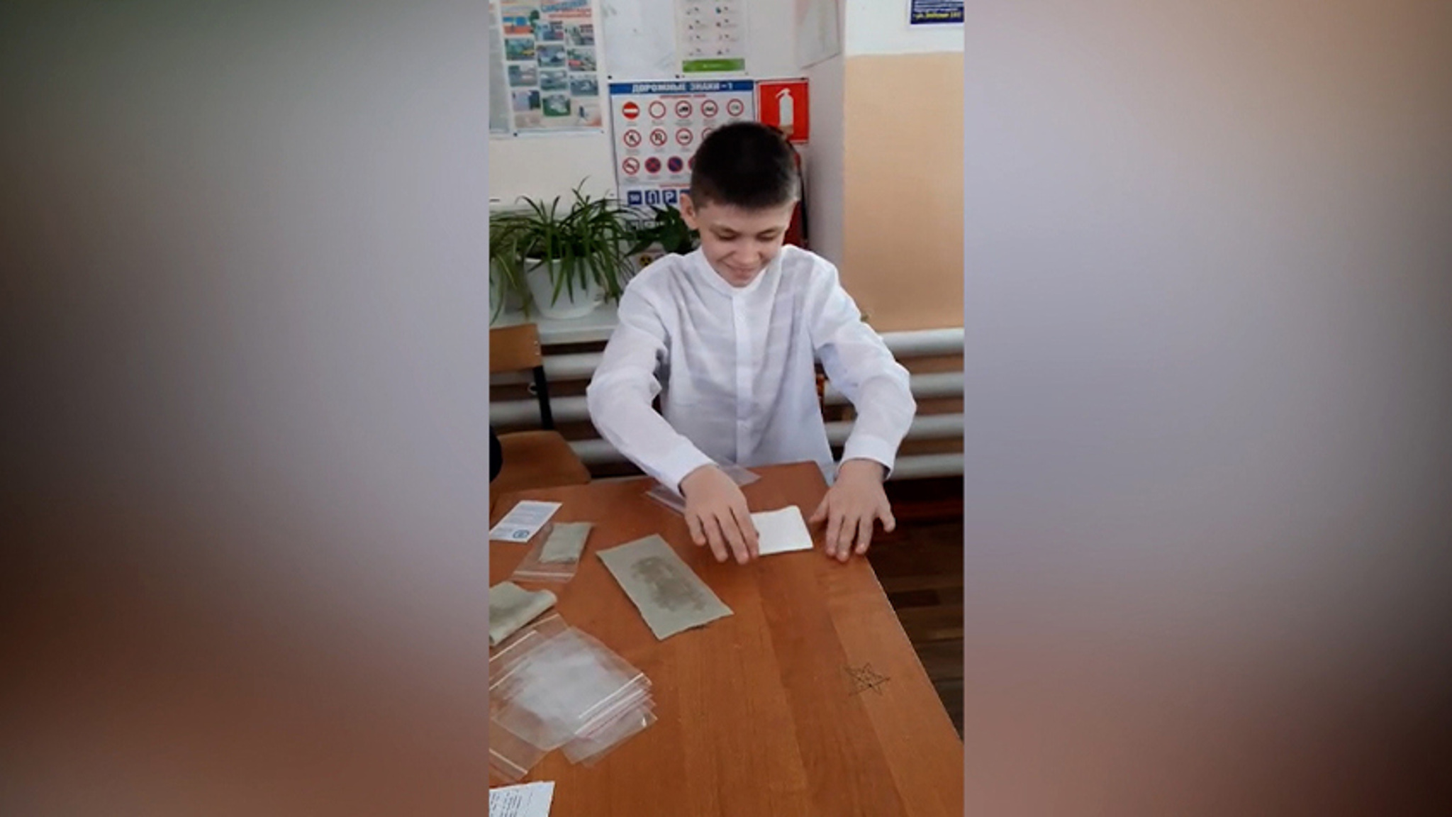 Школьники Благовещенского округа заготовили три тысячи гигиенических наборов для бойцов СВО