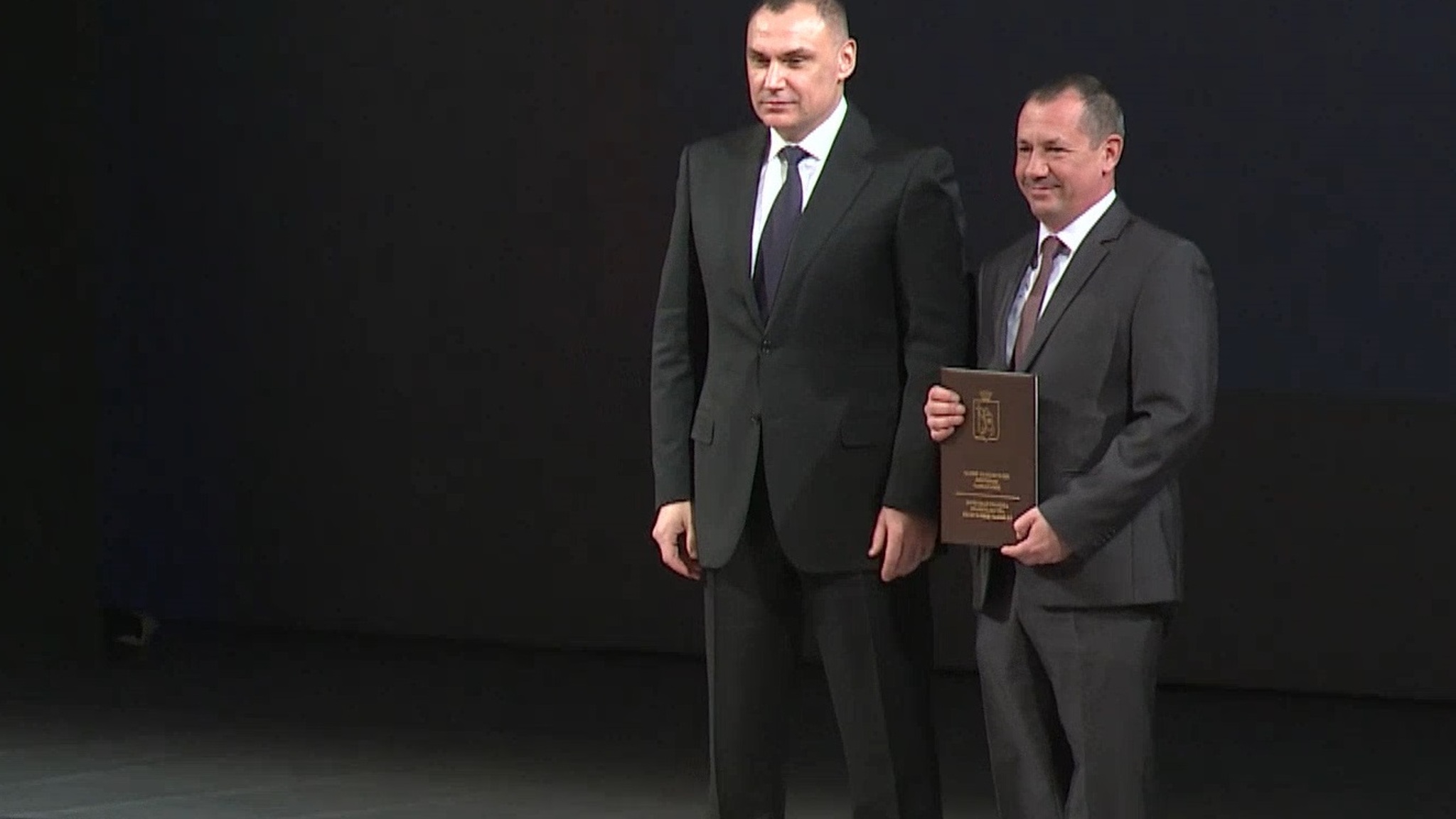 Во Всемирный день театра Глава Марий Эл отметил наградами за достижения работников культуры
