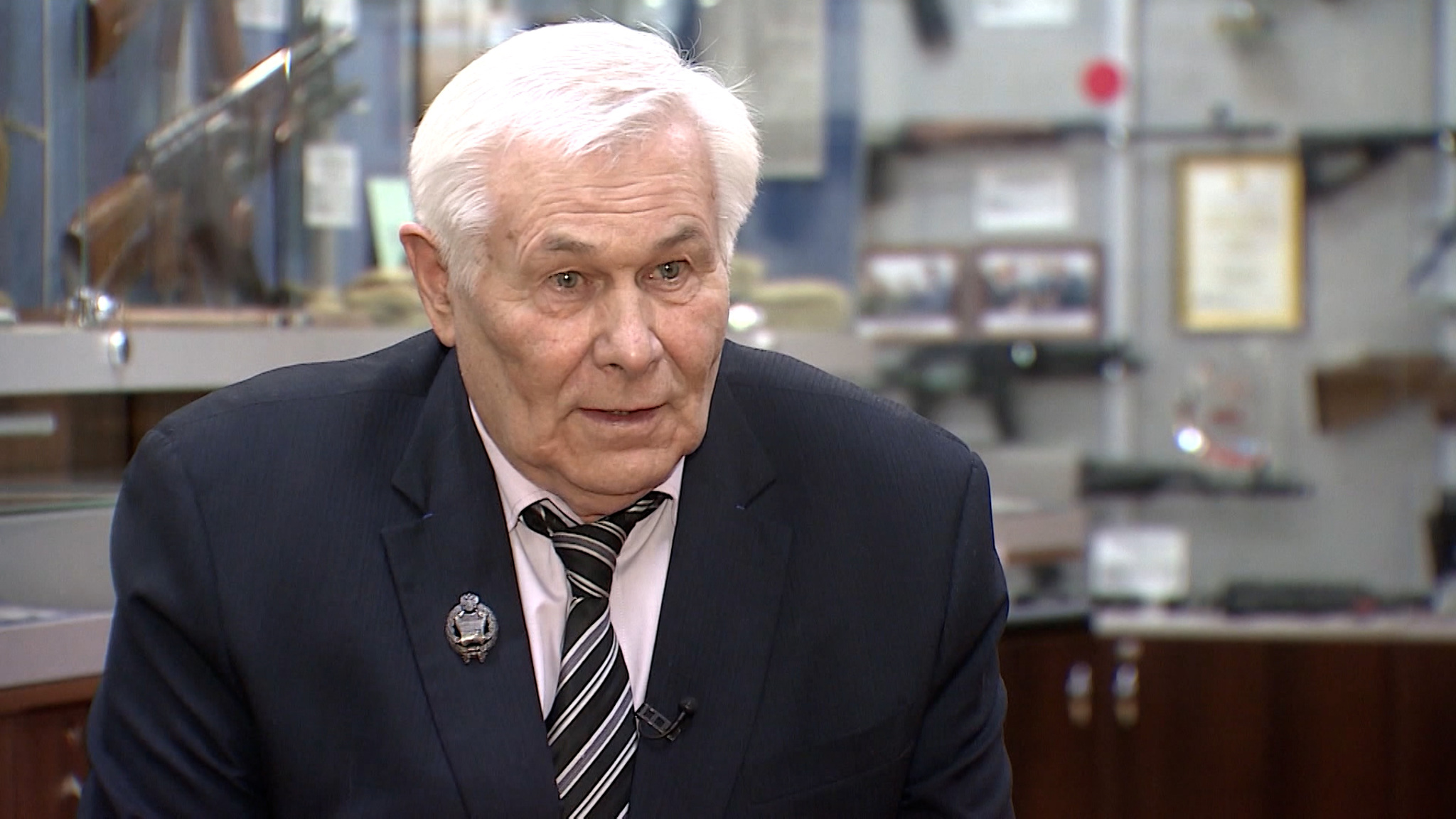Легендарный оружейник Владимир Ярыгин отмечает 75-летие
