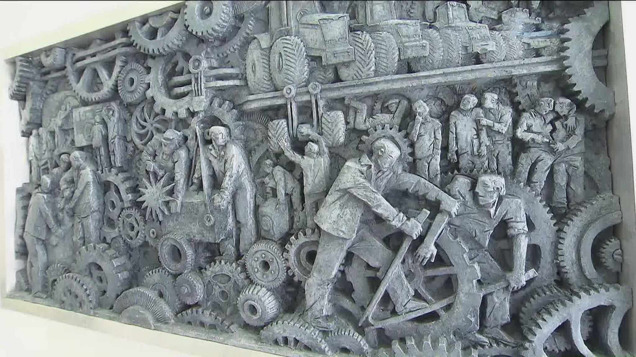 Выставка "Скульптура малых форм" проходит в Московском Союзе Художников