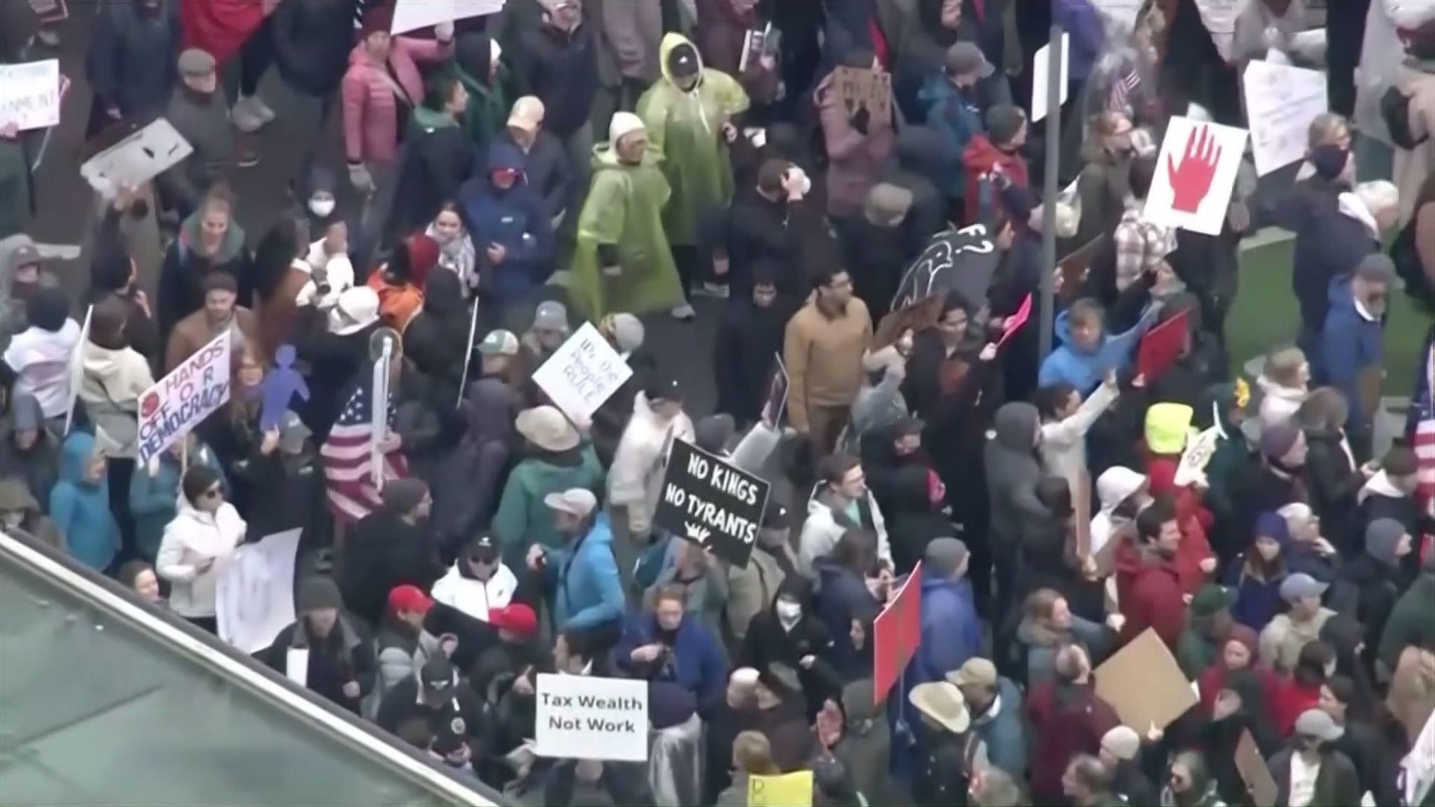 Решение Трампа о тарифах вызвало бурю эмоций в мире