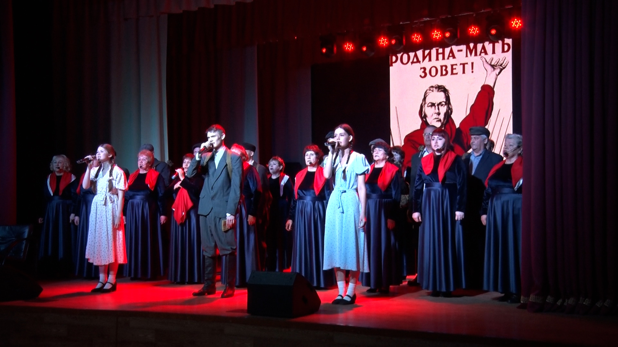 По следам "Салюта Победы": жюри смотра-конкурса побывало в чигиринском Доме культуры