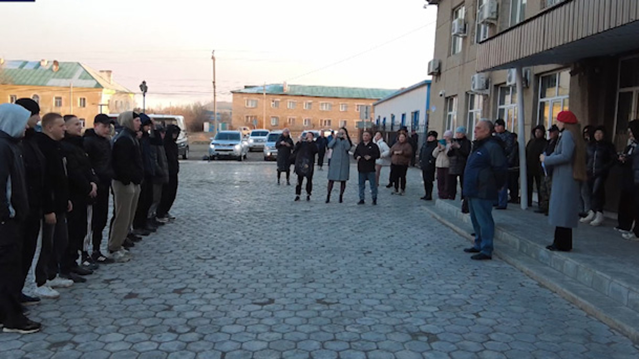 Первые новобранцы из Забайкальска отправились на службу в армию
