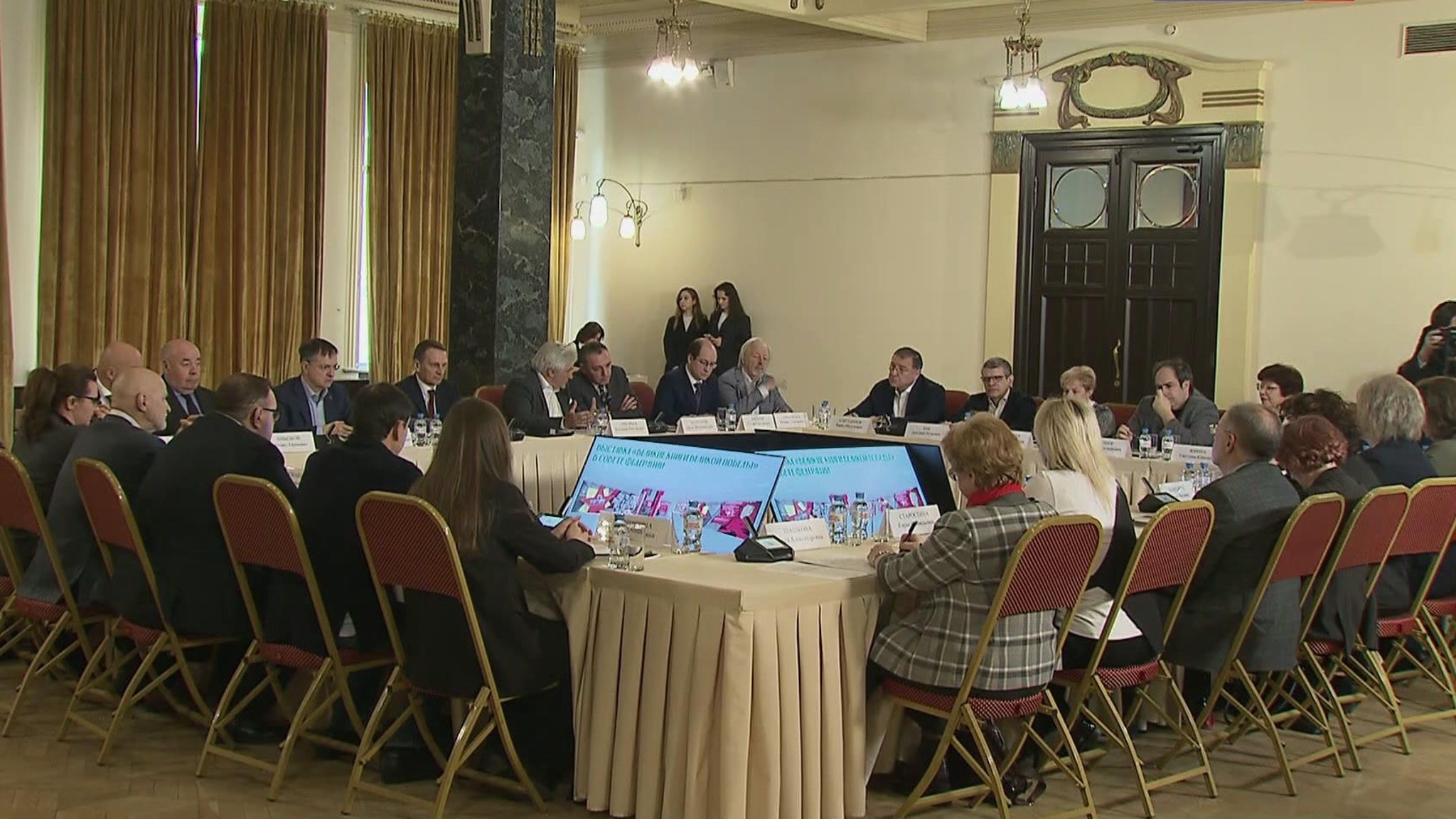 В Москве прошло заседание оргкомитета по поддержке литературы, книгоиздания и чтения