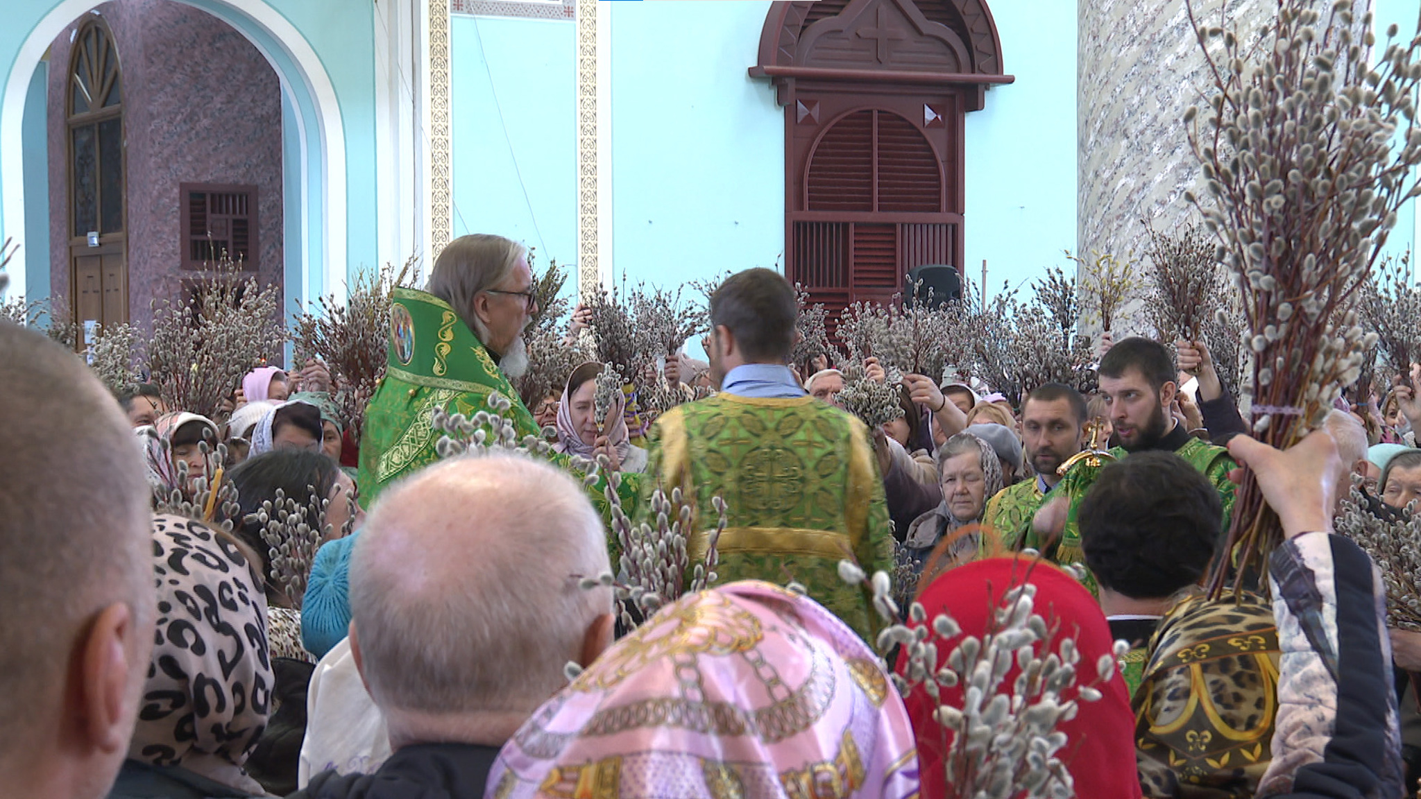 Православные христиане в Забайкалье отмечают Вербное воскресенье
