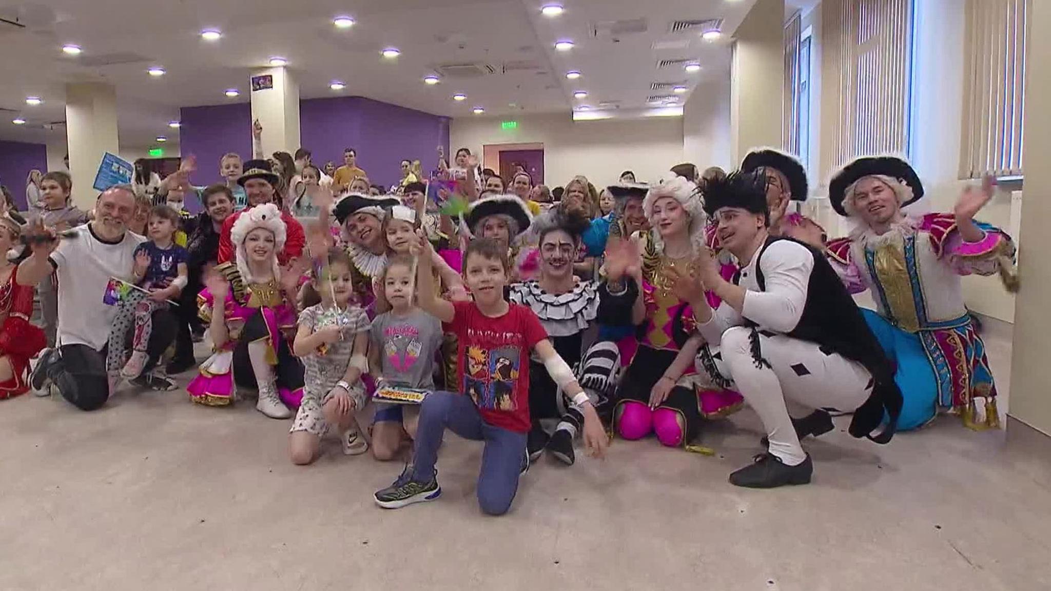 Морозовская детская больница на день превратилась в волшебную арену