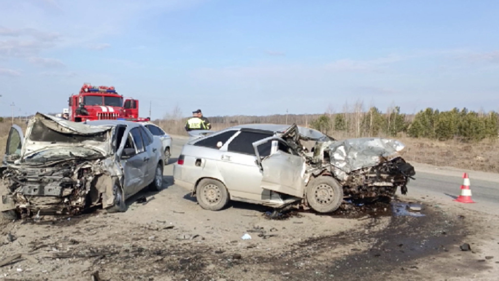 В смертельной аварии на Тюменском тракте погибли два человека