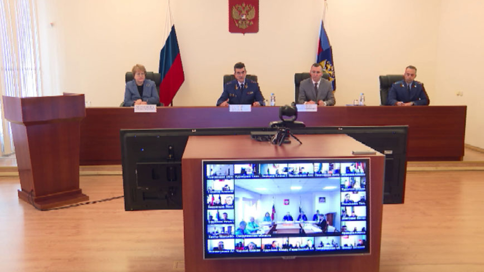 "Горячая линия" прошла в управлении генеральной прокуратуры России по УрФО