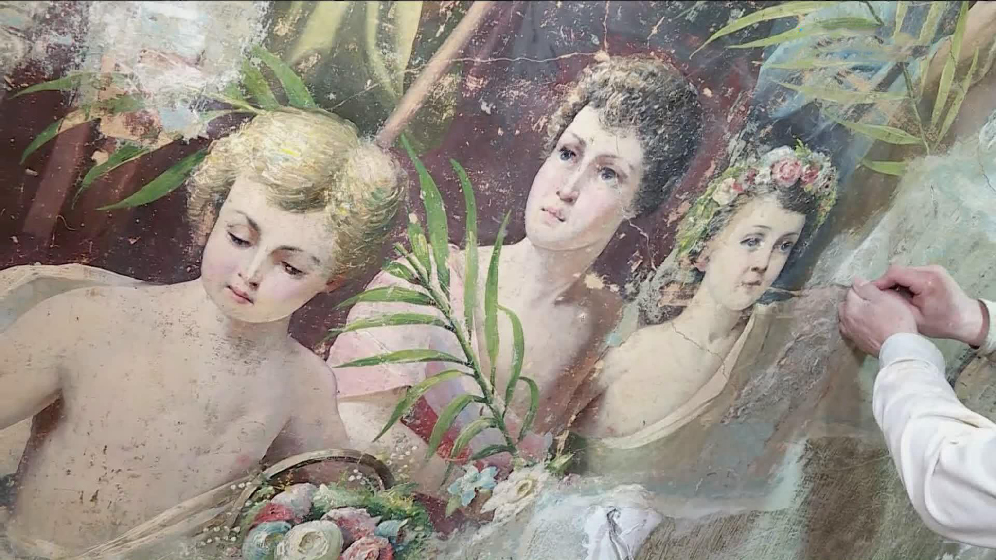 Реставраторы завершают восстановление фресок в костромском храме Илии Пророка