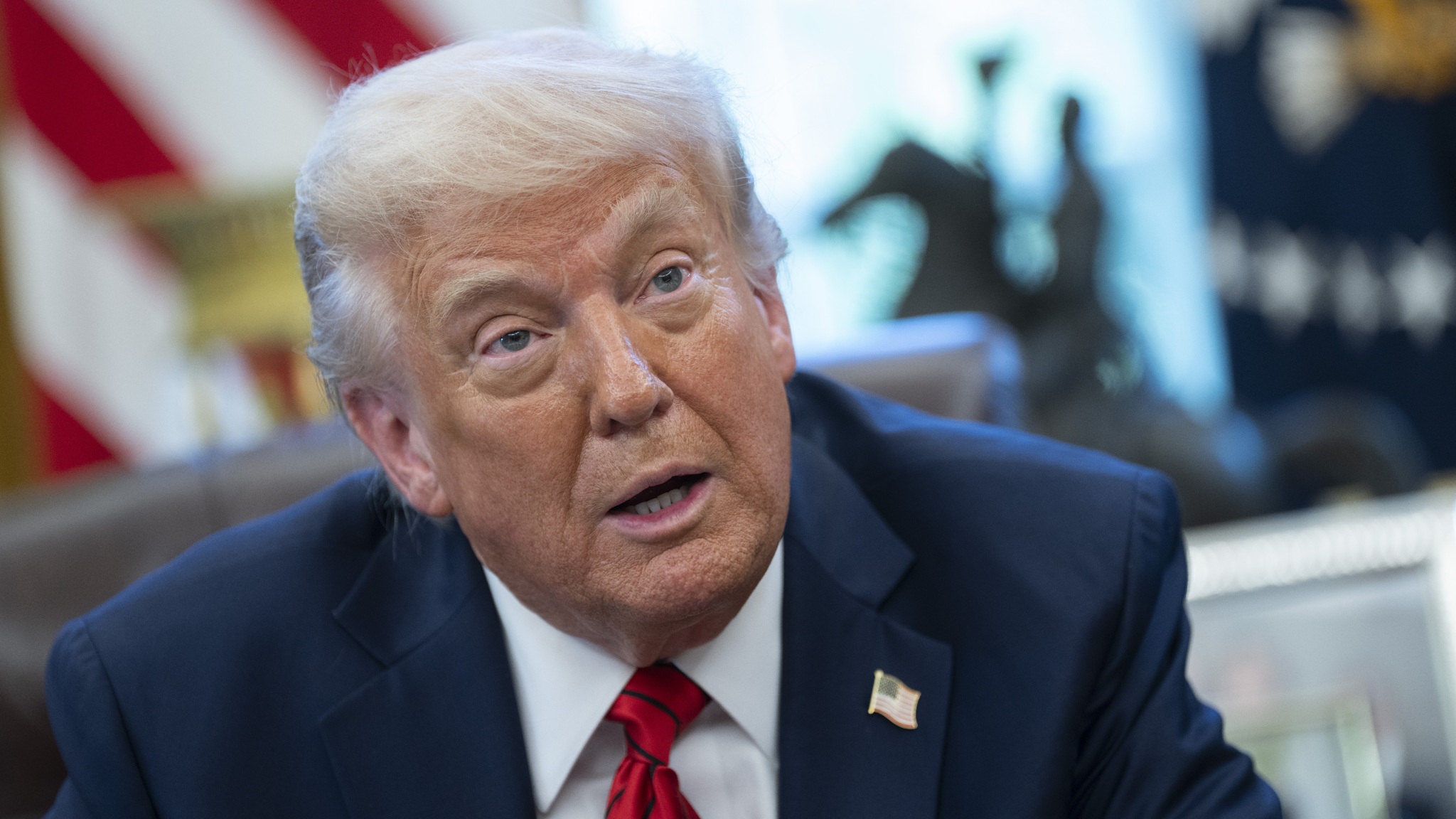 Лидеры Европы втянули Трампа в странный формат "похоронной дипломатии"