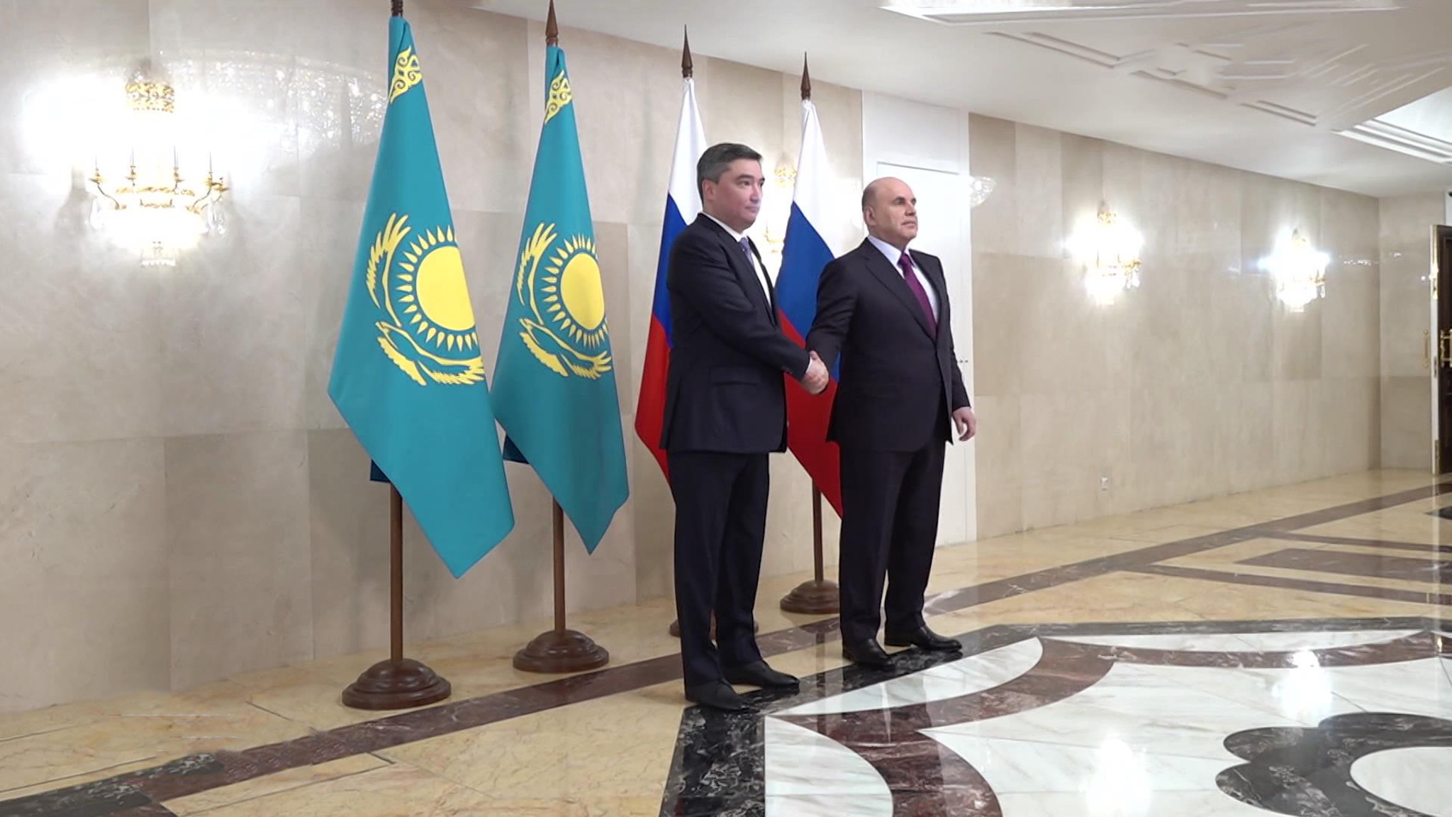Мишустин пригласил артистов из Казахстана на песенный конкурс "Интервидение"