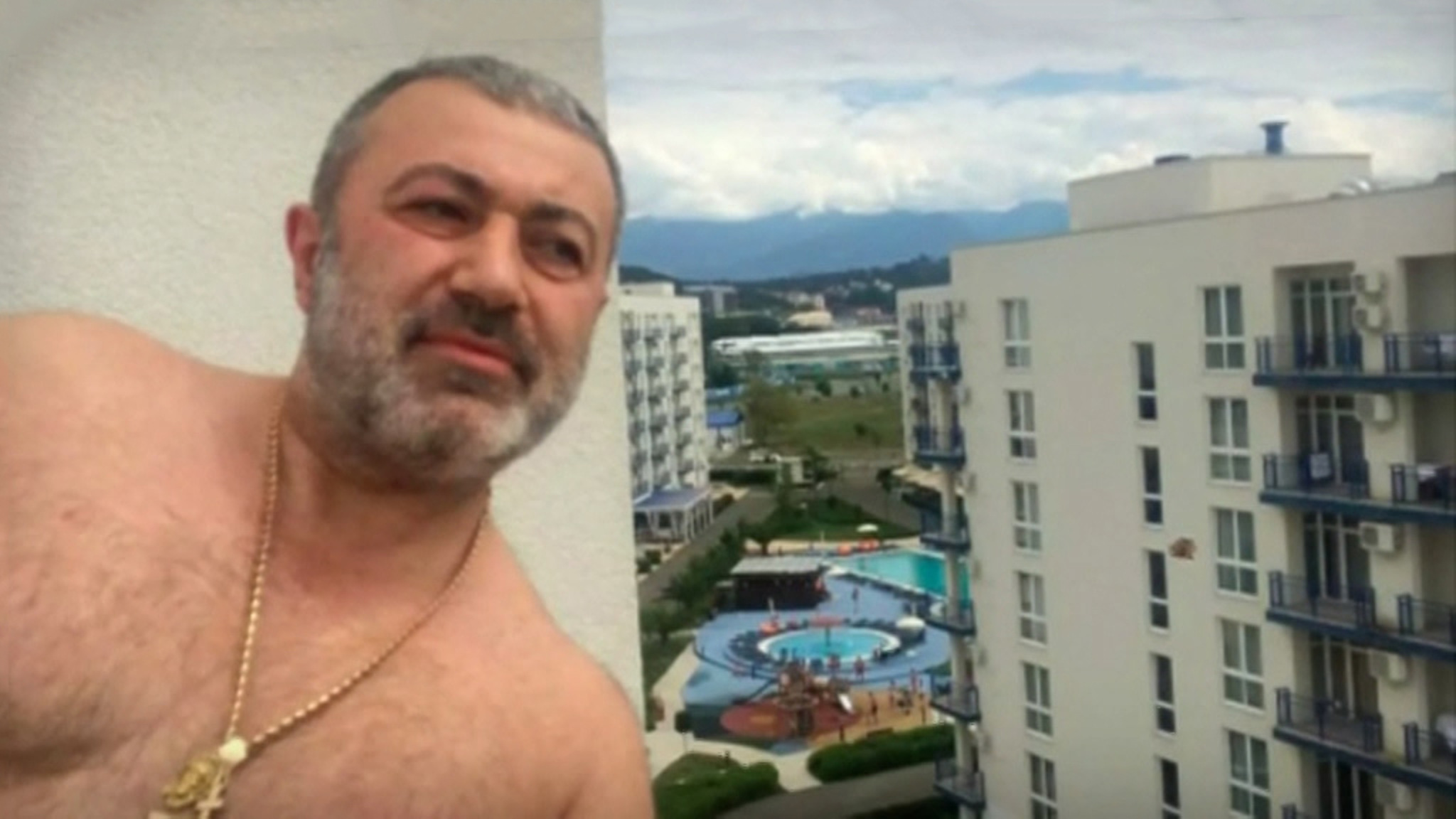Отца сестер Хачатурян посмертно признали виновным в насилии над дочерьми