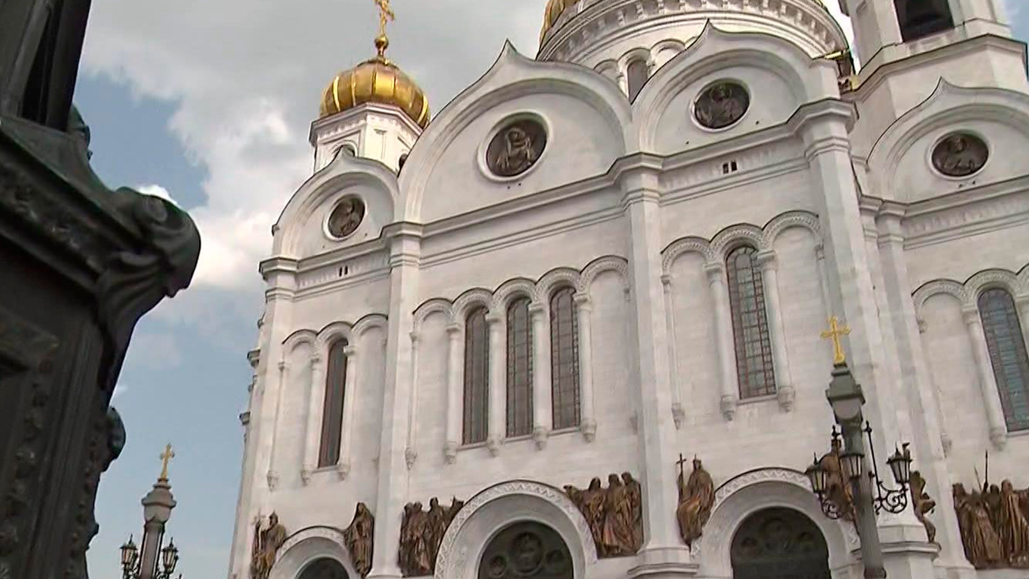 Прощание с Зурабом Церетели прошло на фоне его работ