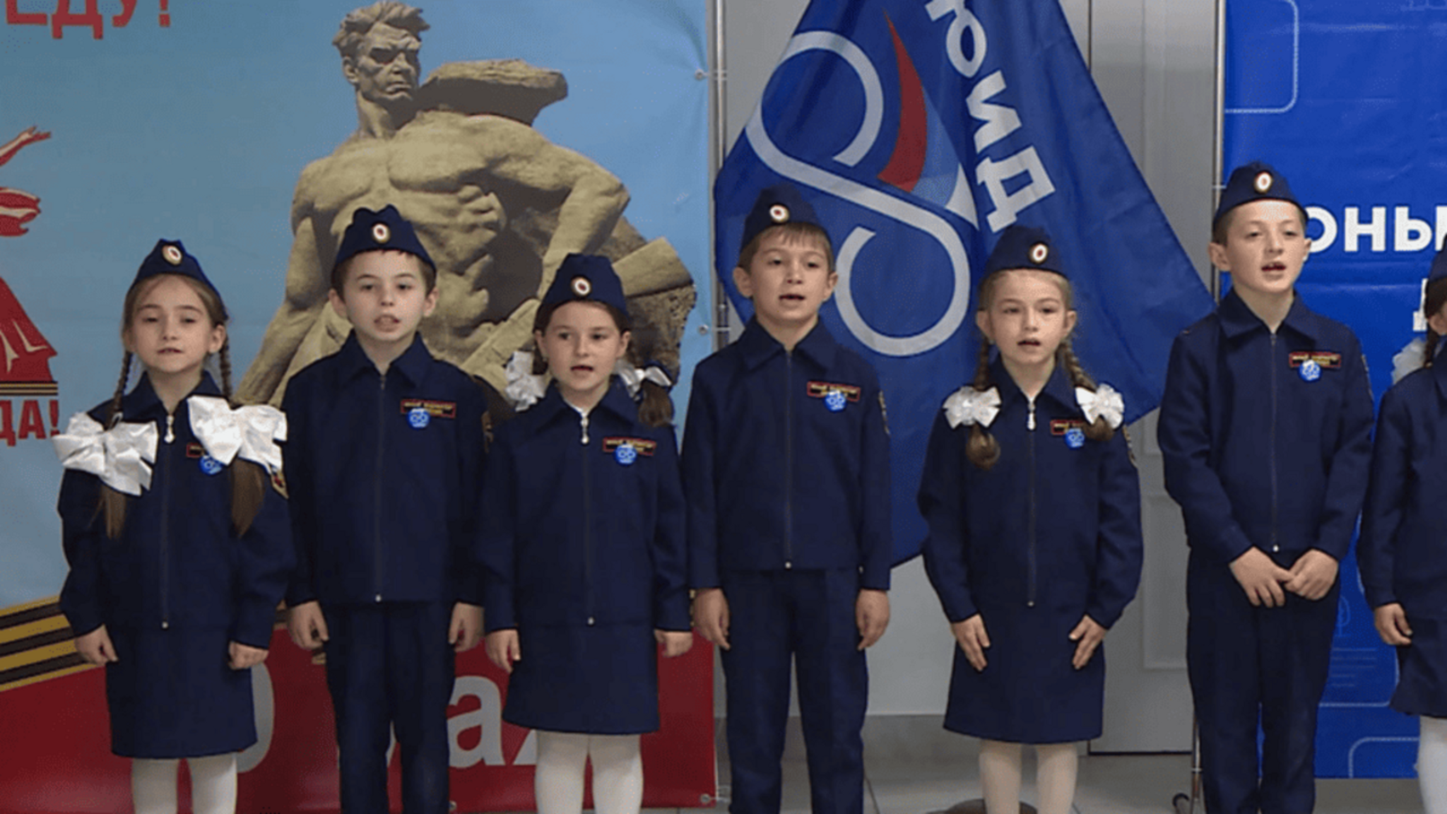 Сотрудники ГАИ провели в селе Пристань патриотическую акцию "Дороги Победы"