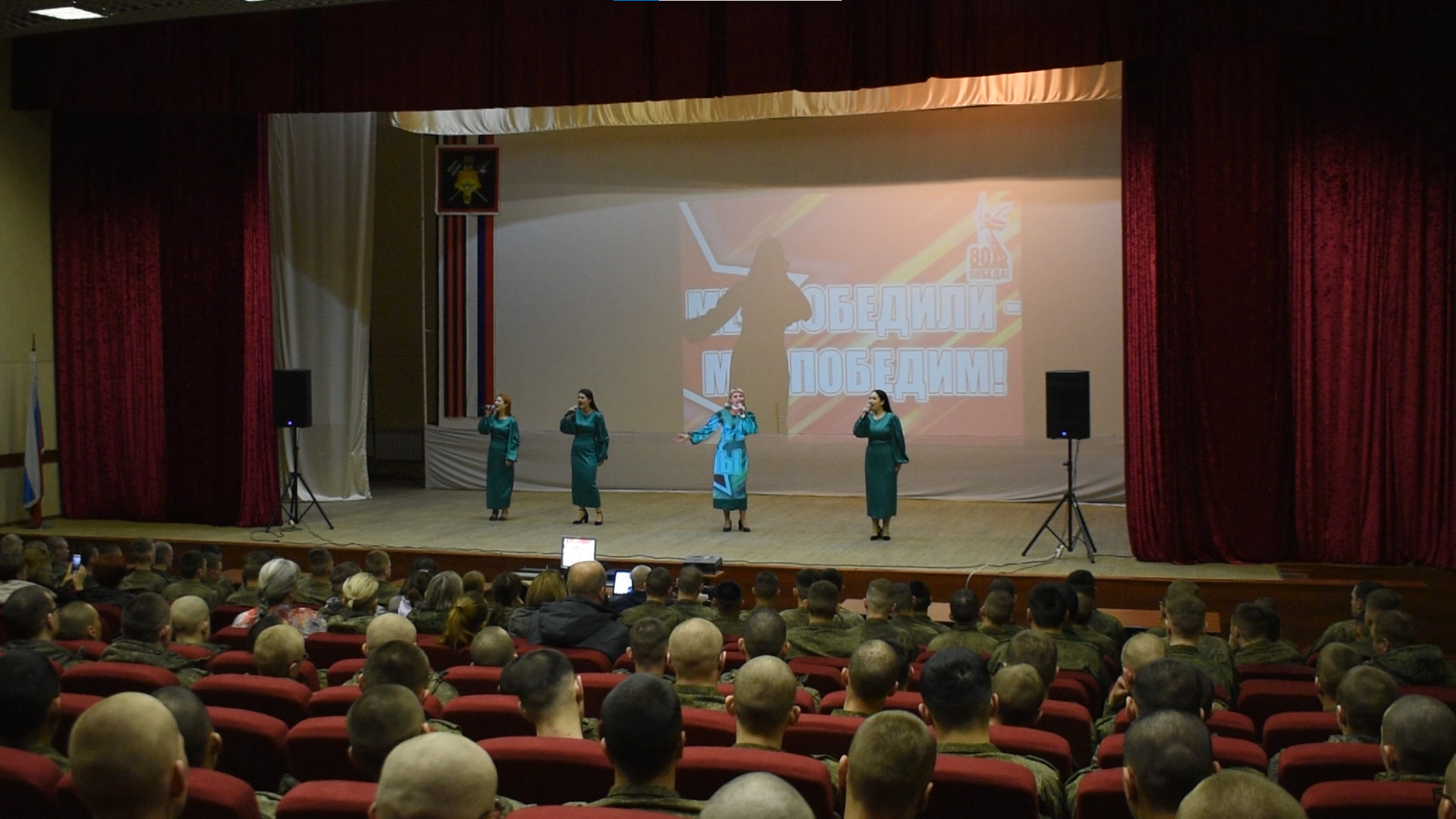 Ансамбль "Кристальный голос" выступает в воинских частях Забайкалья