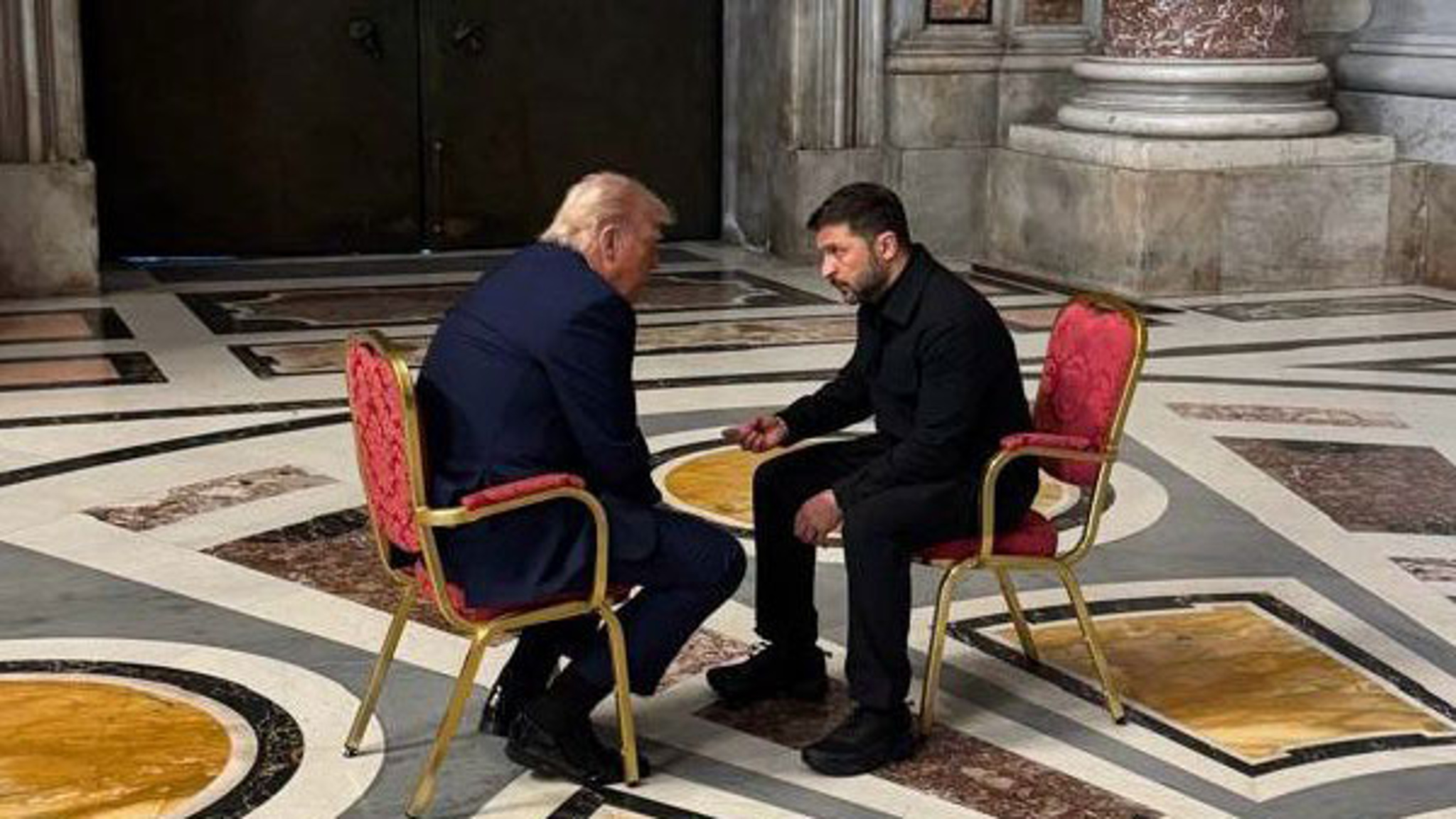 Встреча Трампа и Зеленского в Ватикане – постановка