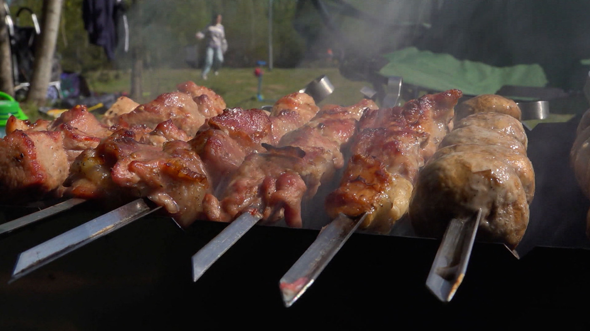 Журналисты и общественники проверили качество мяса и овощей на прилавках