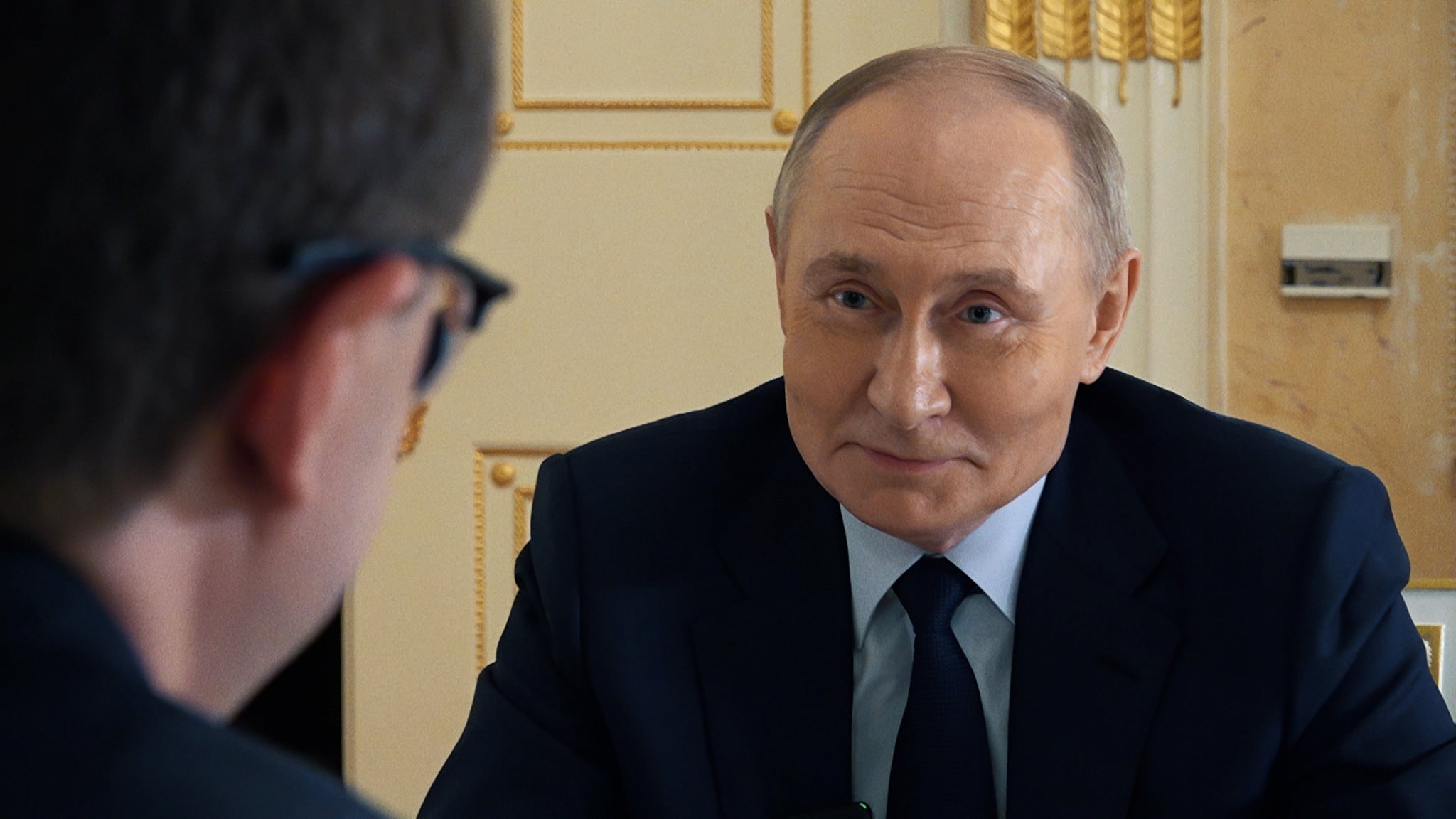 Владимир Путин: первое интервью я дал в мэрии Петербурга, а сейчас – в Кремле