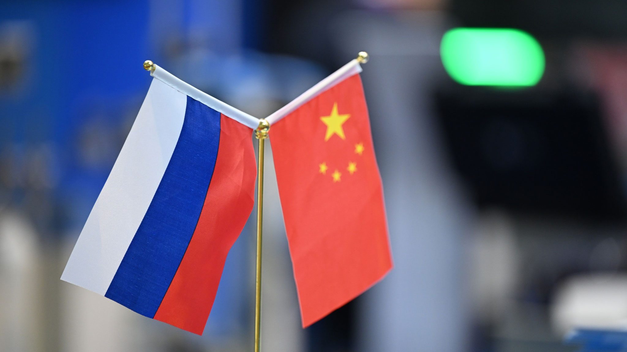Россия и КНР подписали обязывающий меморандум о строительстве трубопровода "Сила Сибири-2"