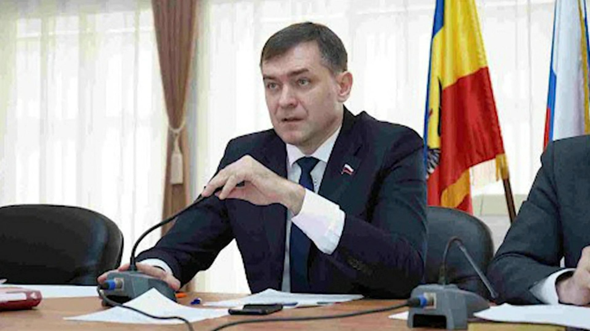 По подозрению в получении взятки задержан глава Новочеркасска Лысенко