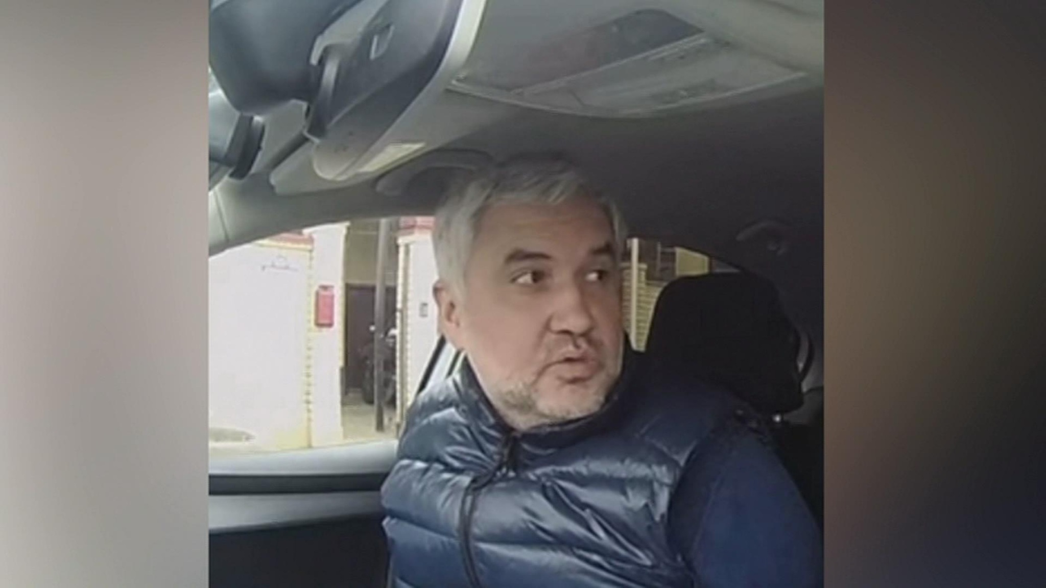 Бывший полицейский в Адыгее угрожал зарезать пассажиров электрички