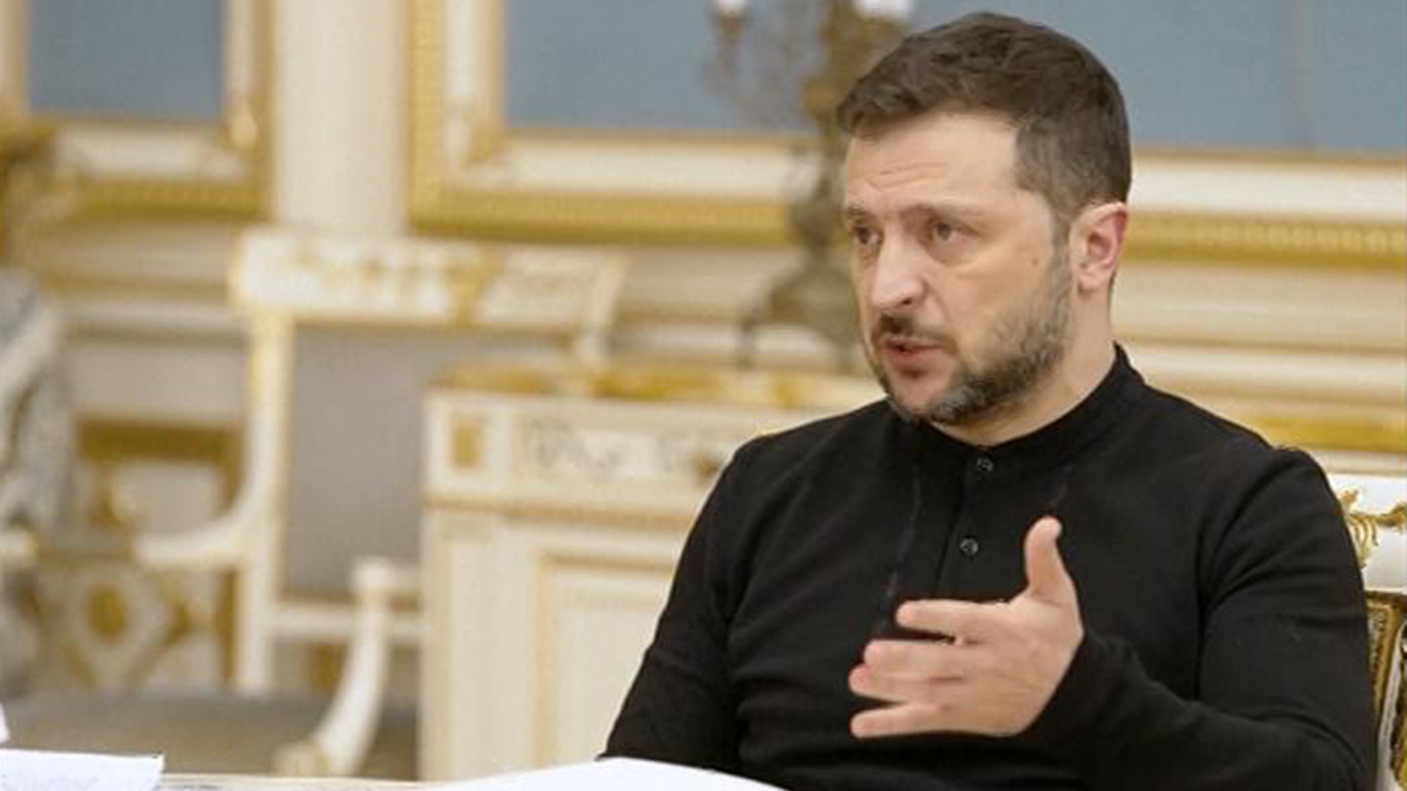 Зеленский обещал сделать украинцев свободными, но превратил страну в концлагерь