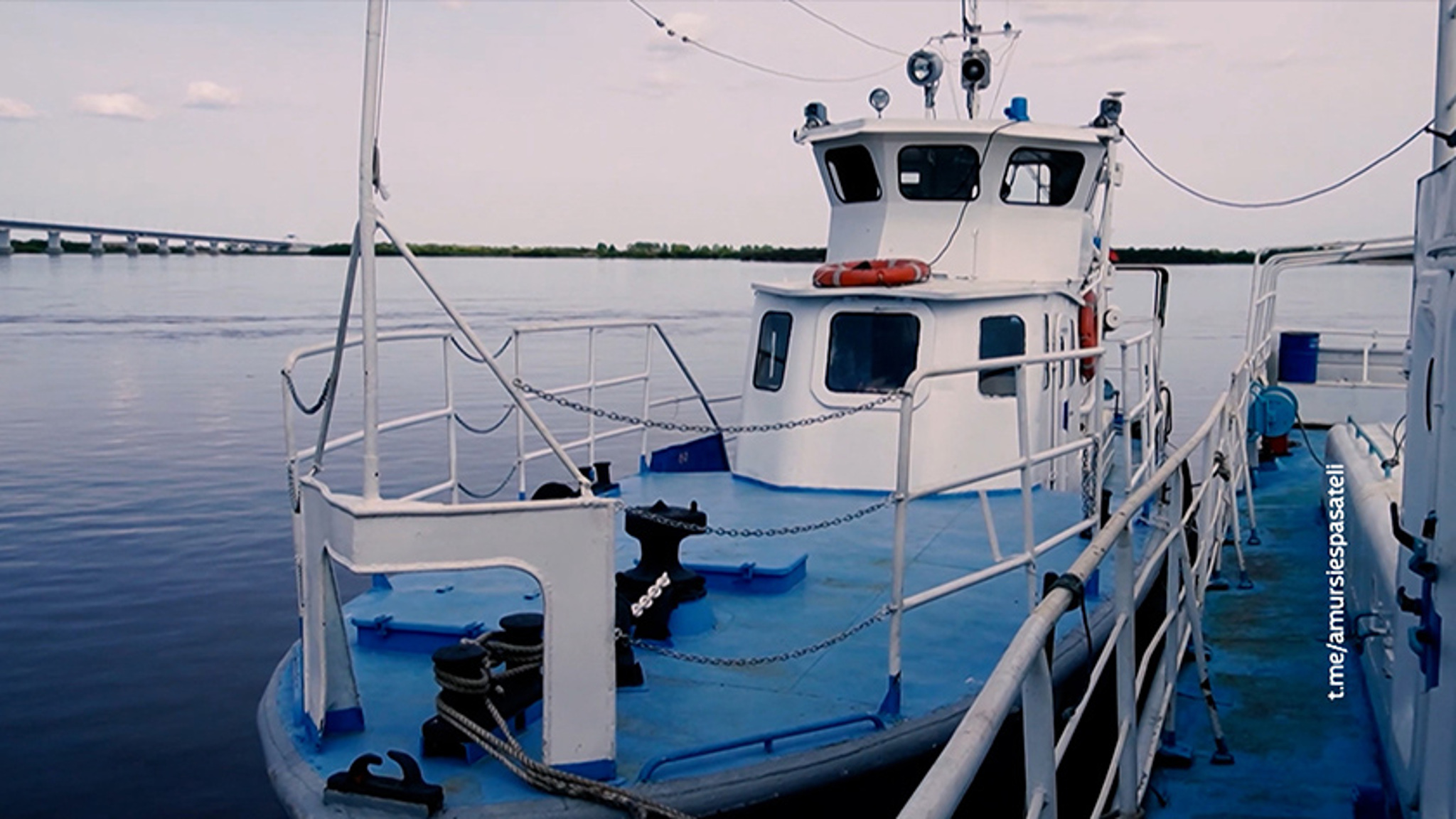 Специальное судно для оперативной помощи во время паводков спустили на воду в Приамурье