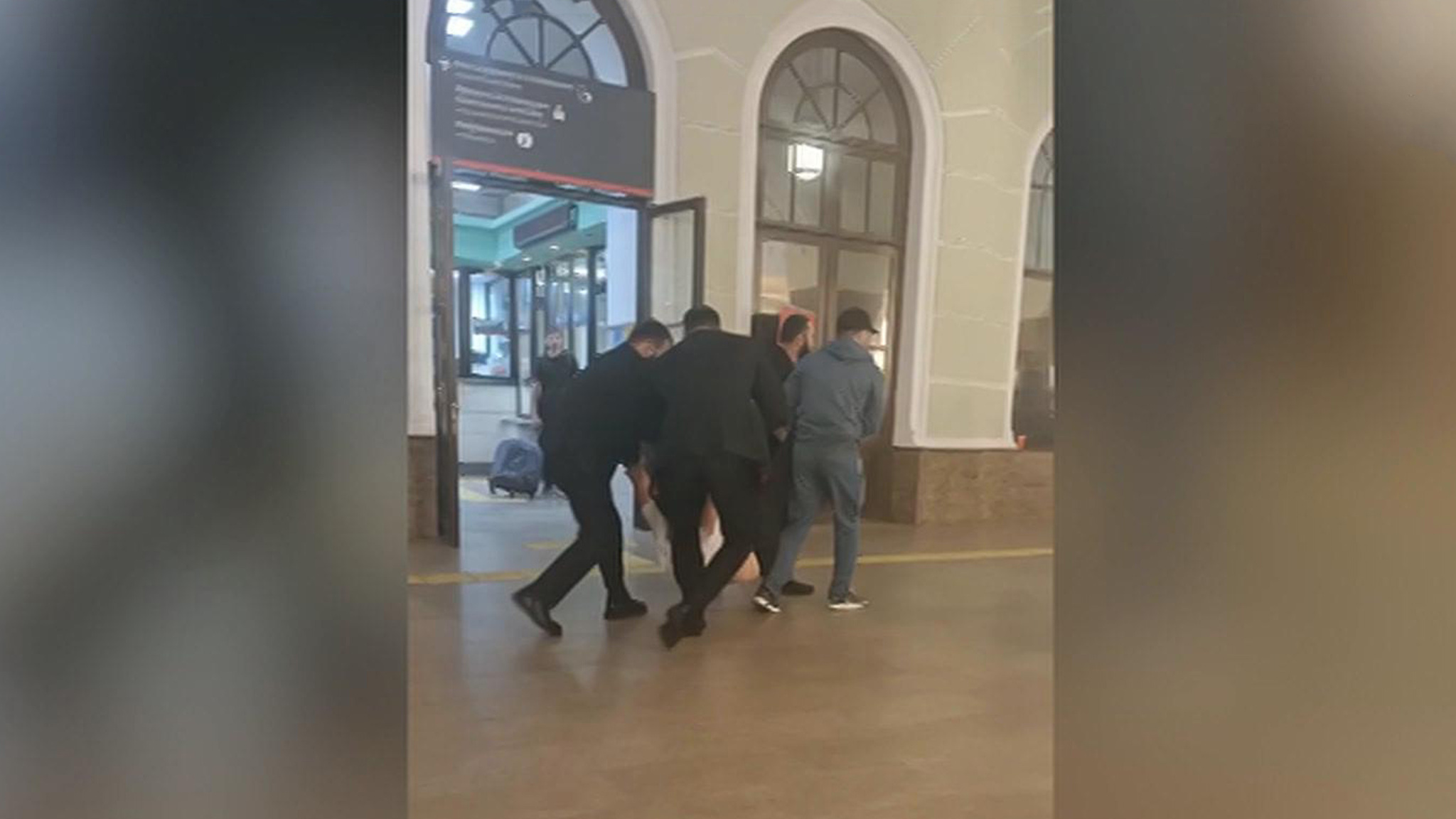 Участниками ЧП с черным Mercedes в Москве занялись следователи
