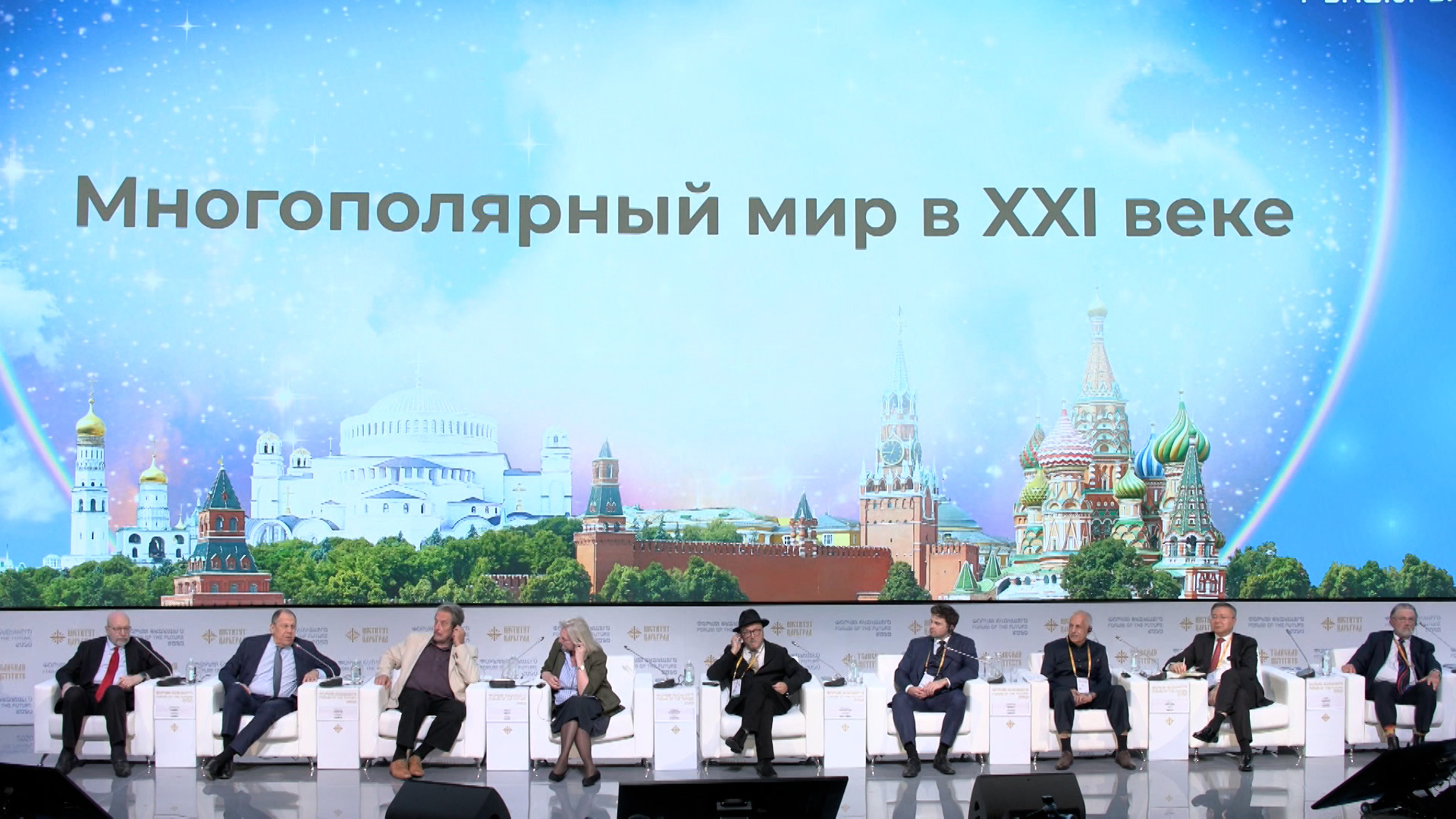 Дискуссия Сергея Лаврова и Эррола Маска стала украшением форума в Москве