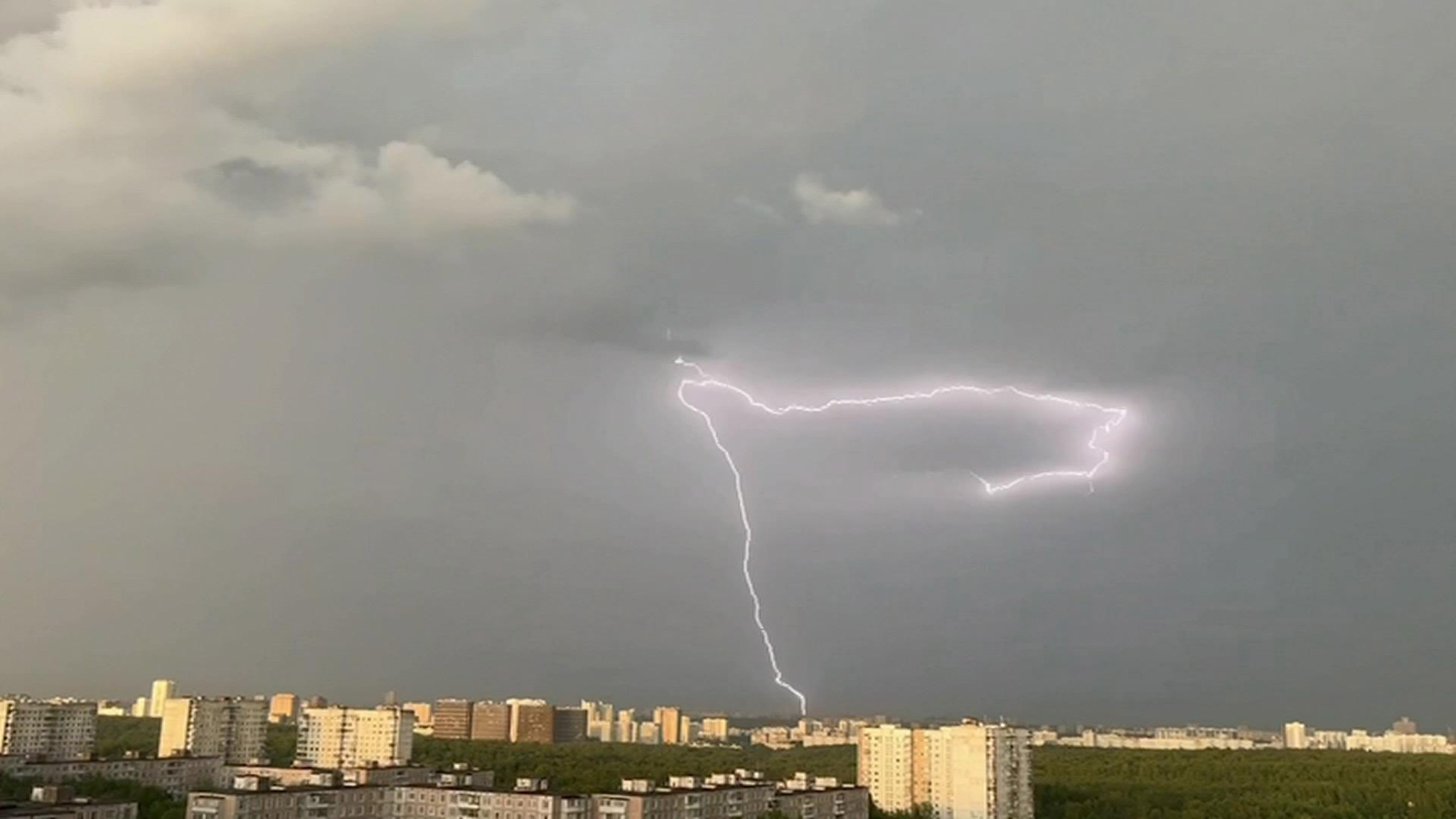 Синоптики прогнозируют сильнейшие дожди в центральном регионе