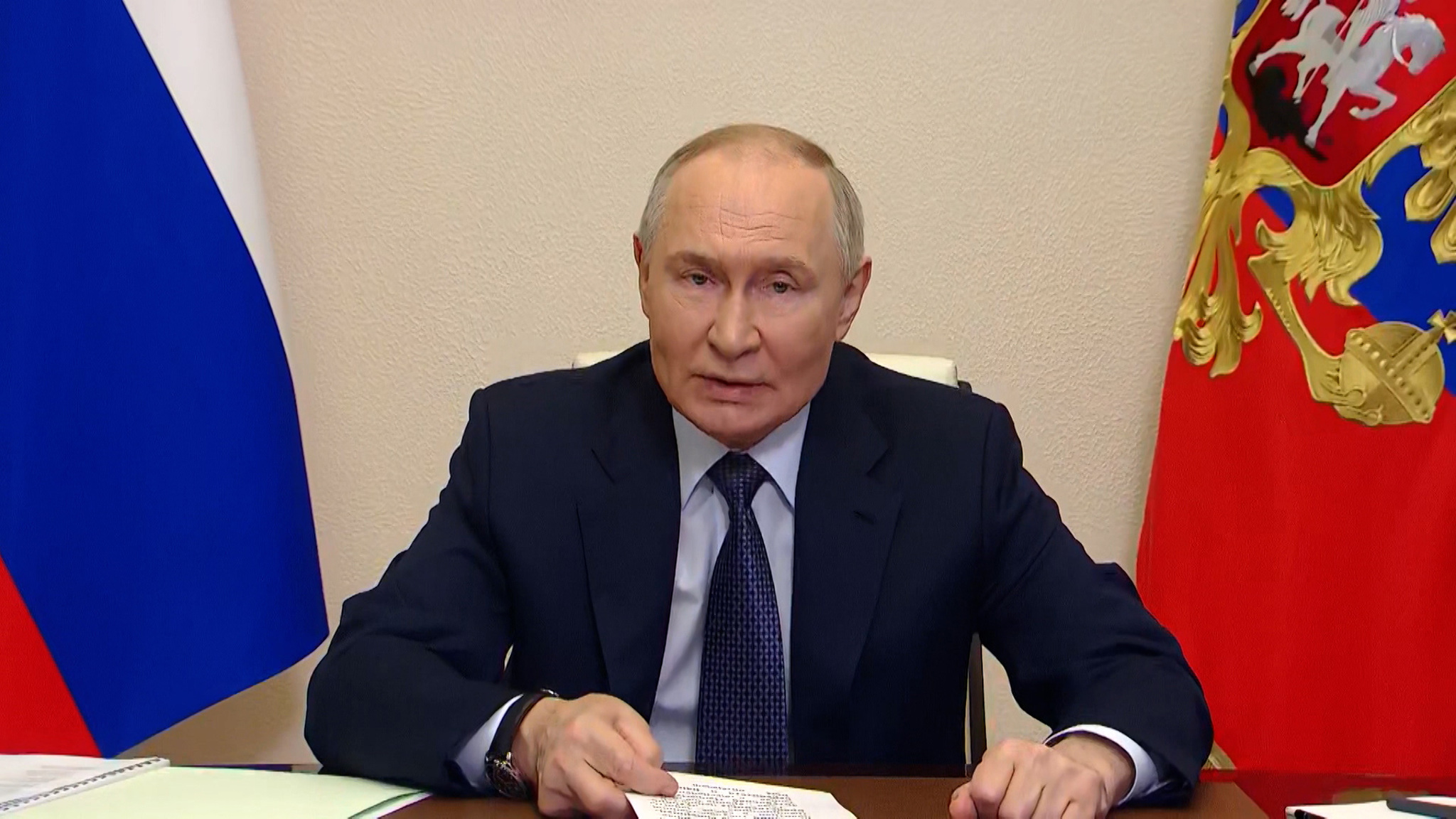 Путин: Россия должна противодействовать навязыванию чуждых ценностей