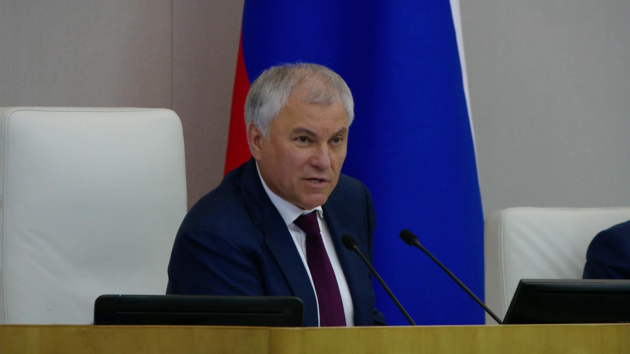 Володин обвинил власти ФРГ во втягивании страны в вооруженный конфликт с Россией