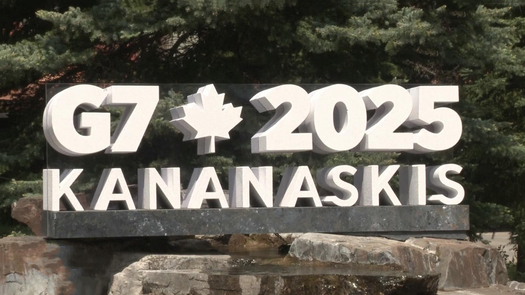 Фиаско G7: Трамп улетел, Зеленский прокатился зря