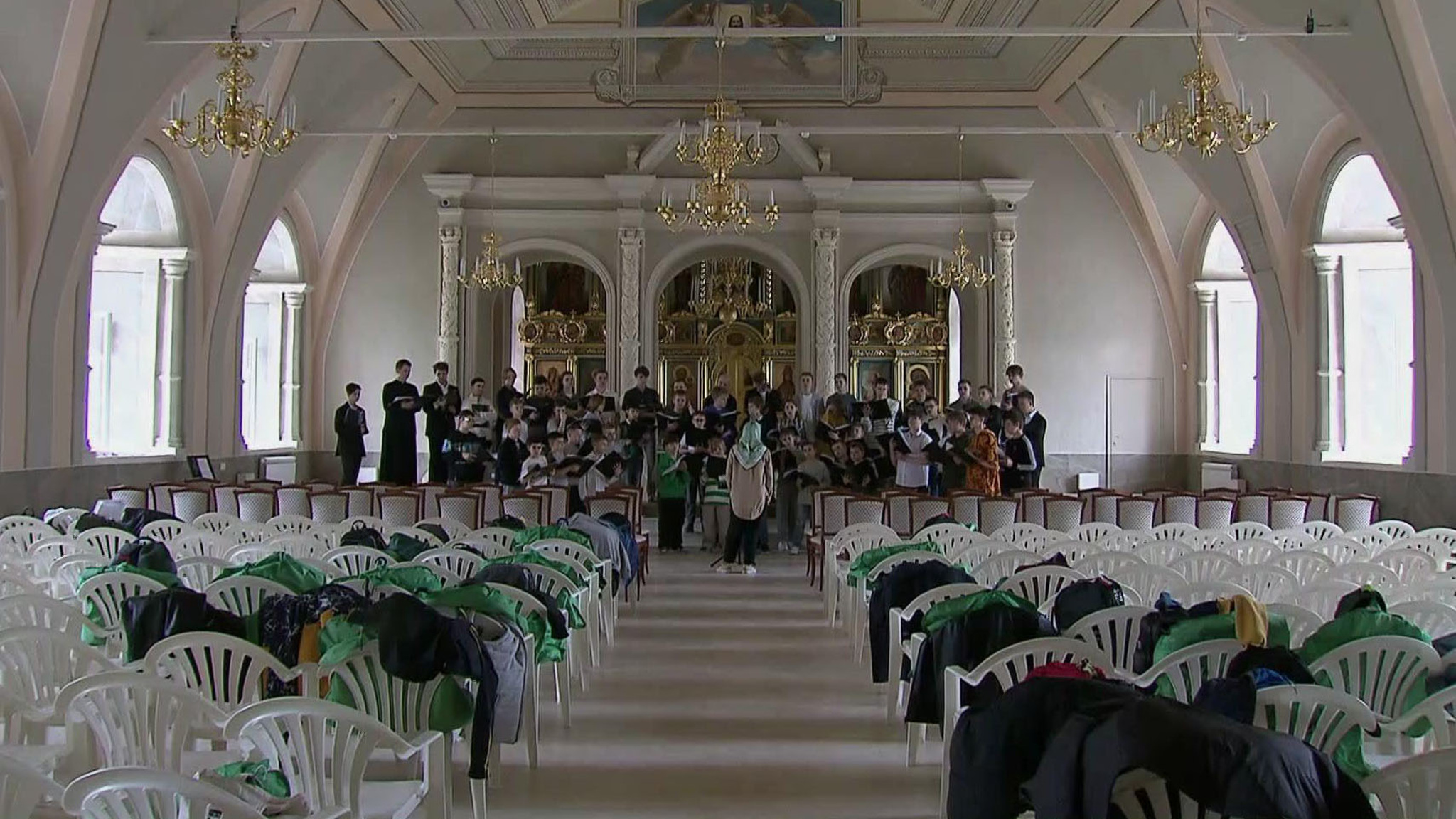 Хор мальчиков "Cantus" выступил с концертом в Новодевичьем монастыре
